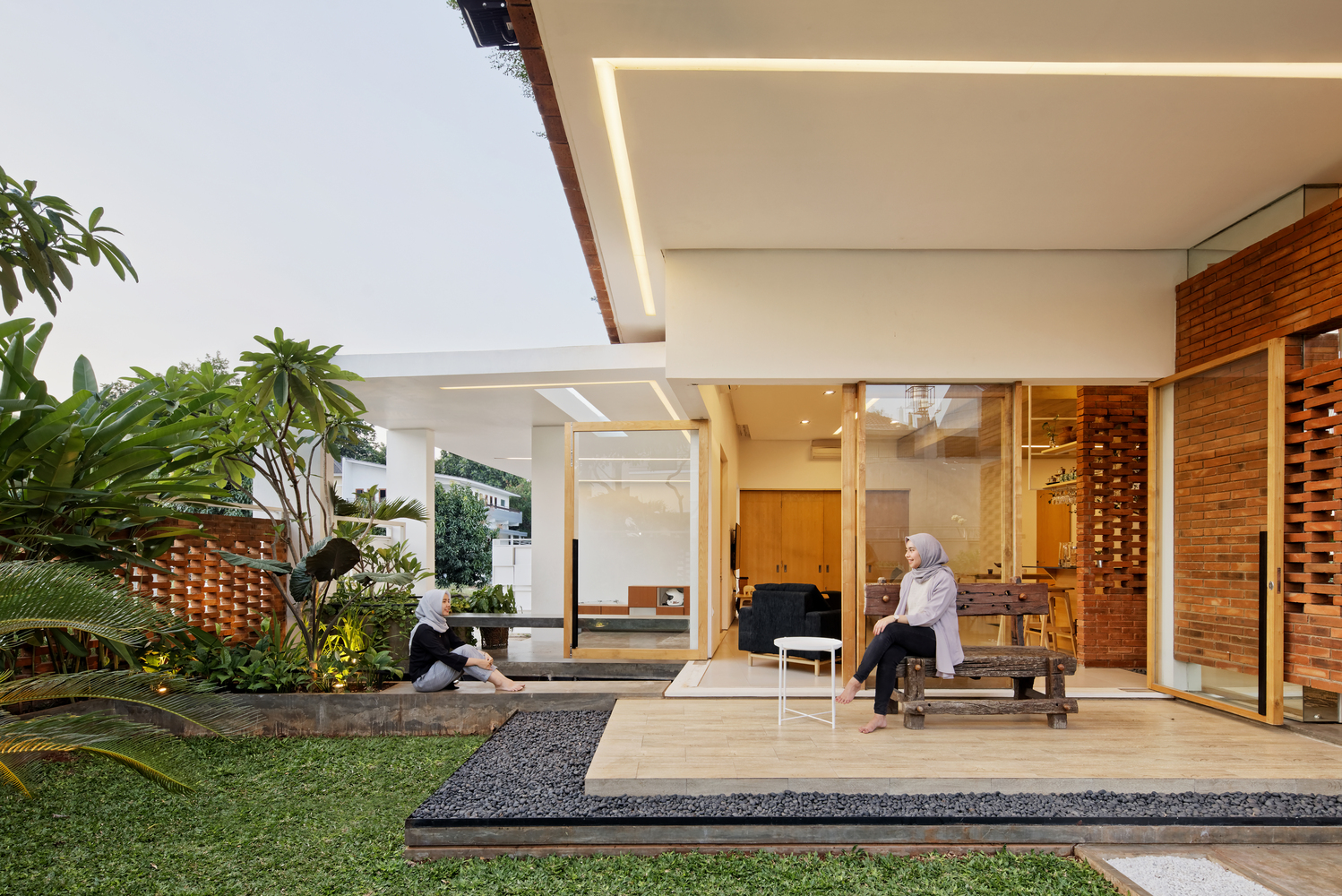 Flick House (Sumber: Delution Architect)