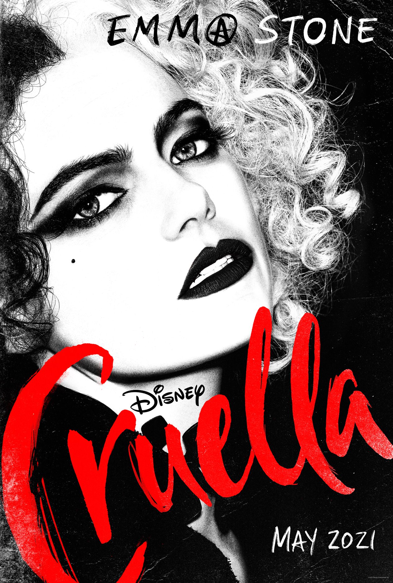 Emma Stone dalam poster Cruella (dok: Disney)