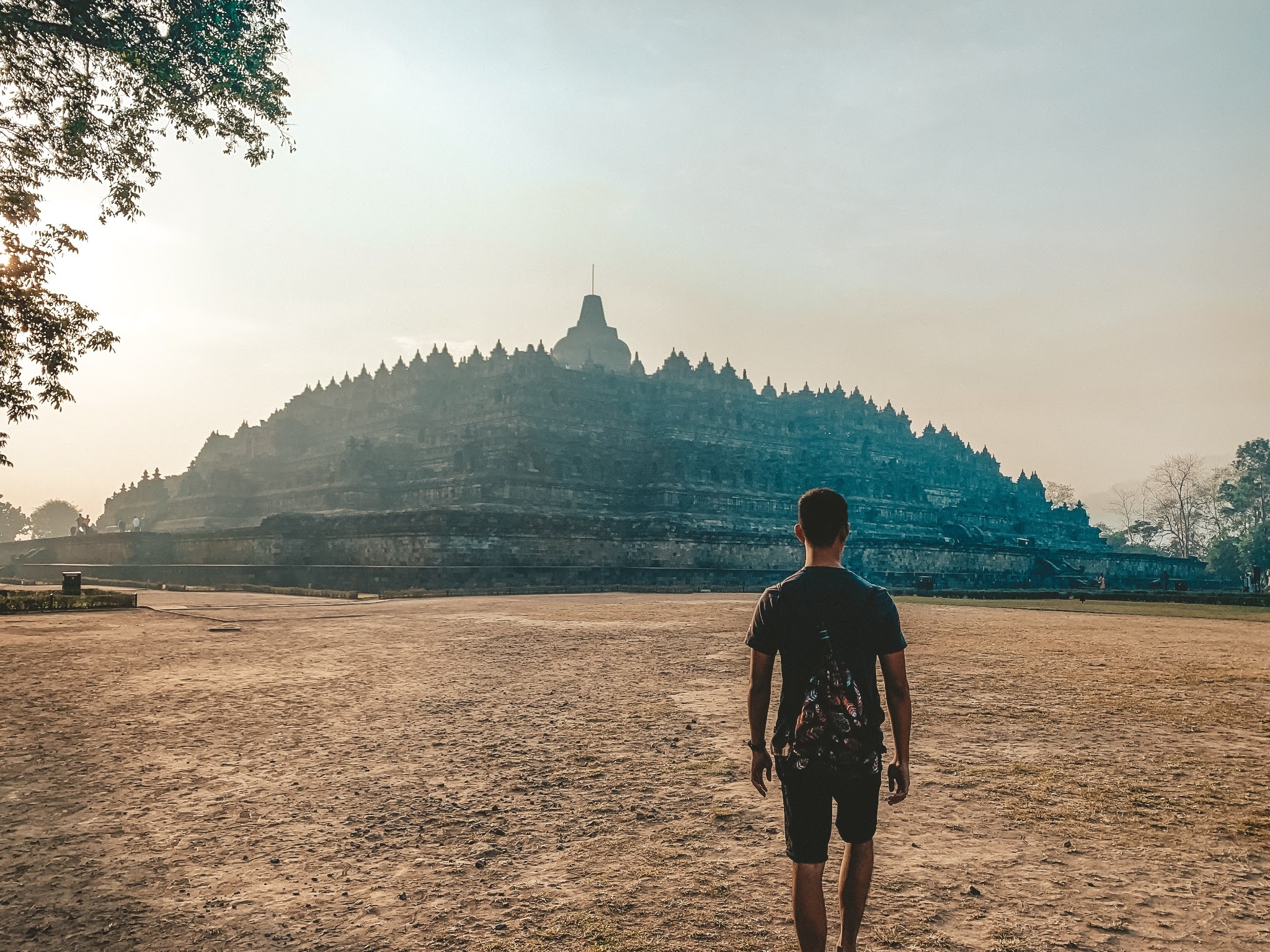 Borobudur (Foto oleh Michael Rivera  di Unsplash)