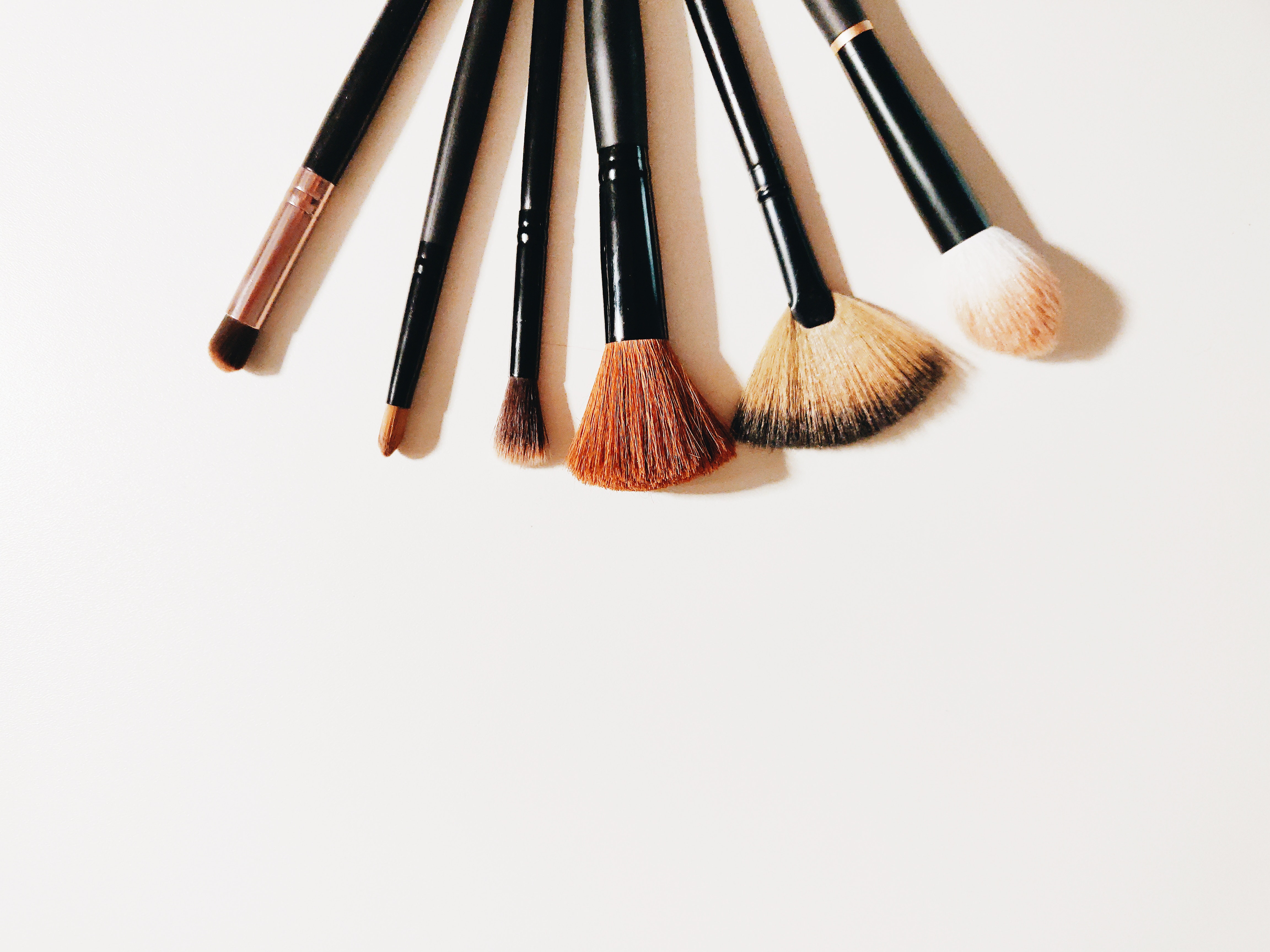 Ilustrasi kuas makeup. (Dok. dids dari Pexels)