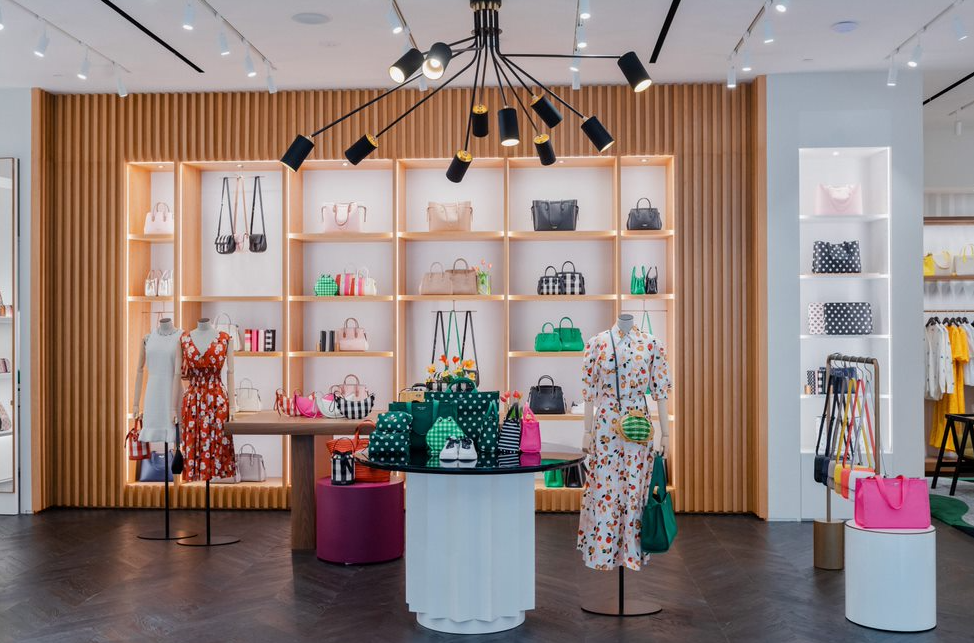 Dok. Kate Spade New York
