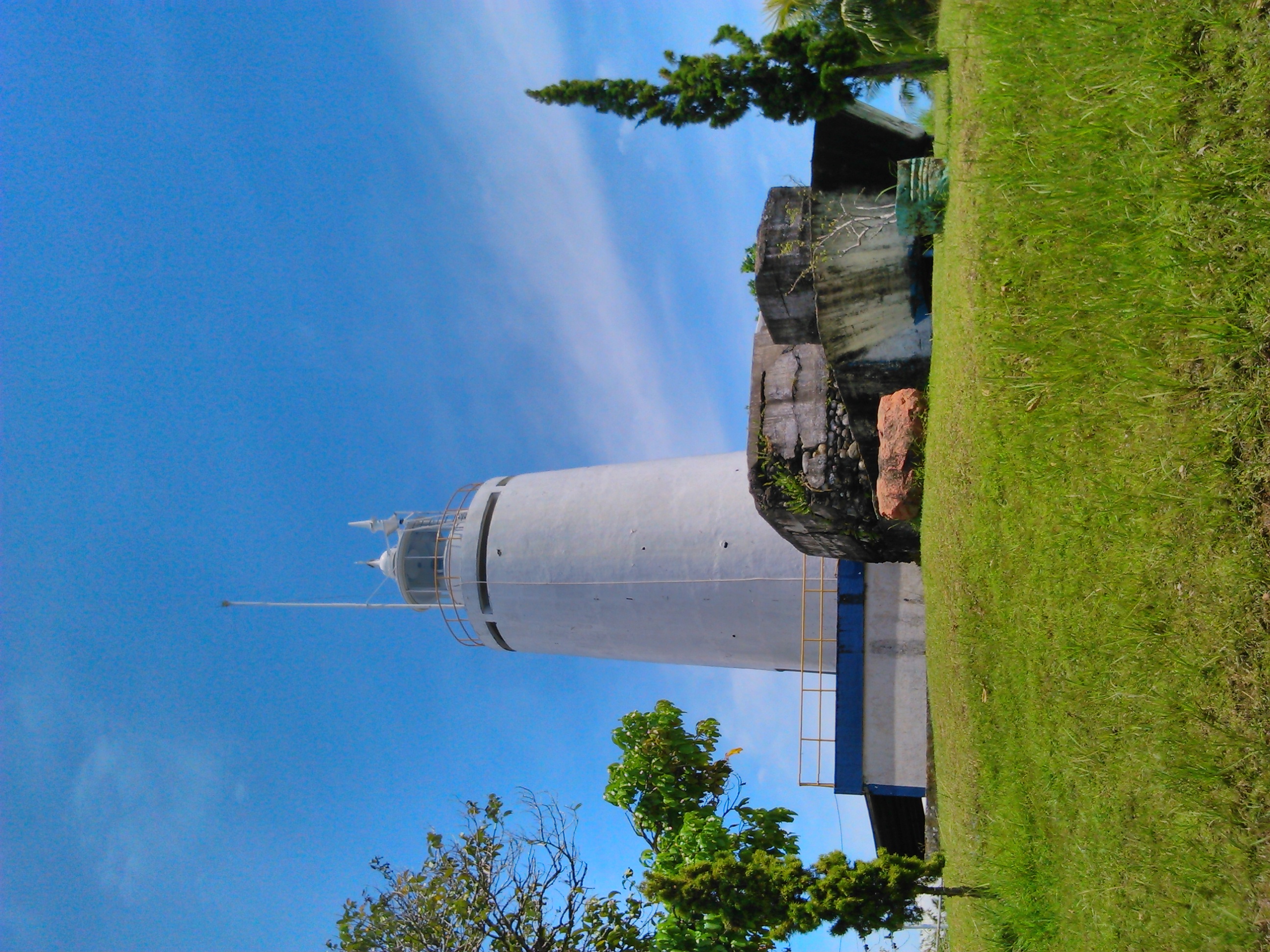 Mercusuar Bukit Lampu, Padang, Sumatra Barat (dok: Hypeabis/Rezha Hadyan)