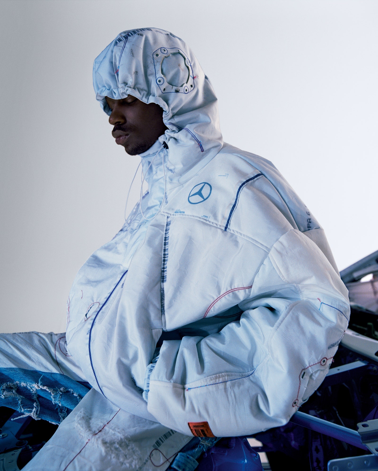 Kolaborasi Mercedes Benz dan Heron Preston 'Inspired by 40 years of Airbag' (Dok. Thibaut Grevet, Mercedes Benz)