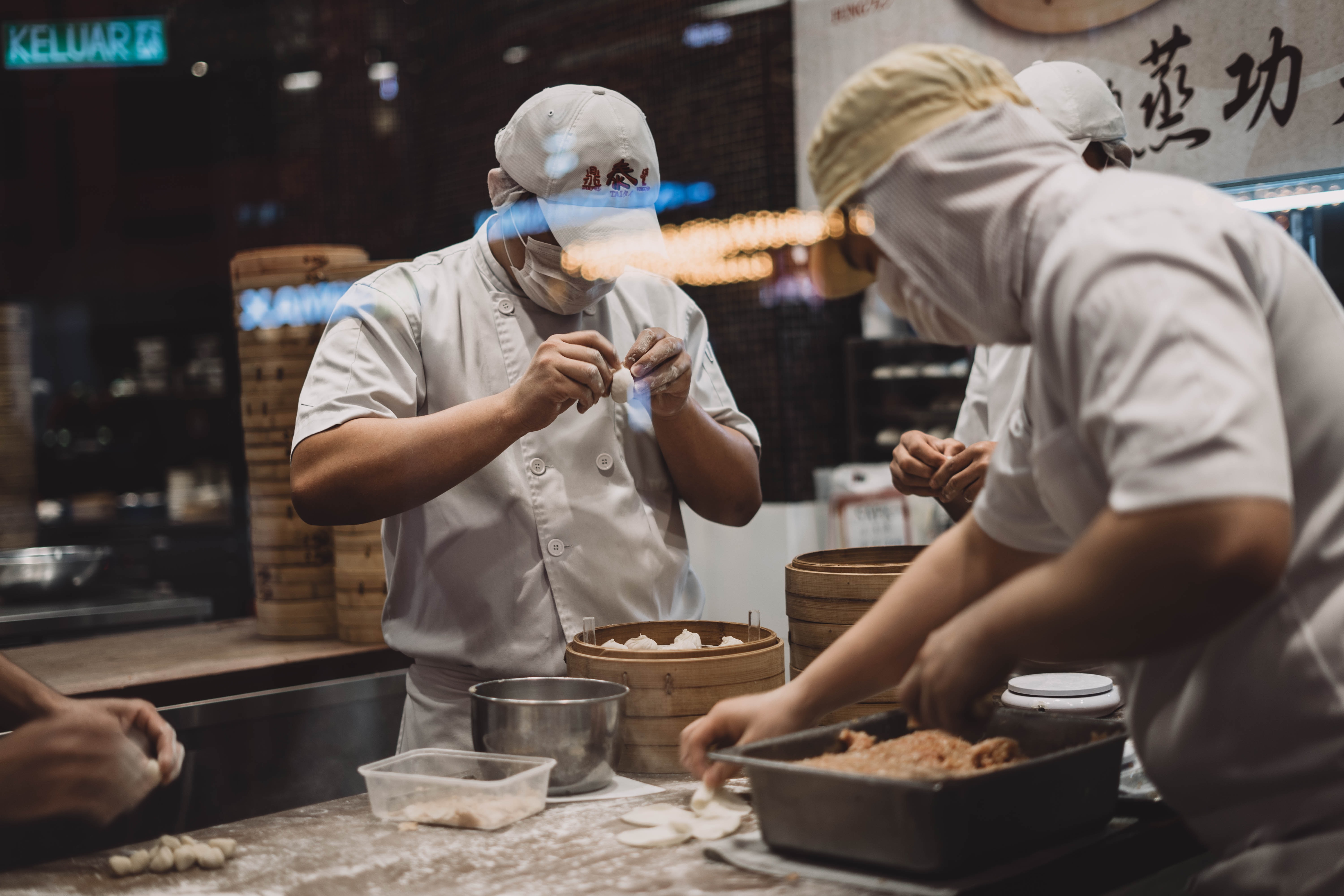 Ilustrasi pembuatan dim sum. (Dok. Chinh Le Duc dari Unsplash)