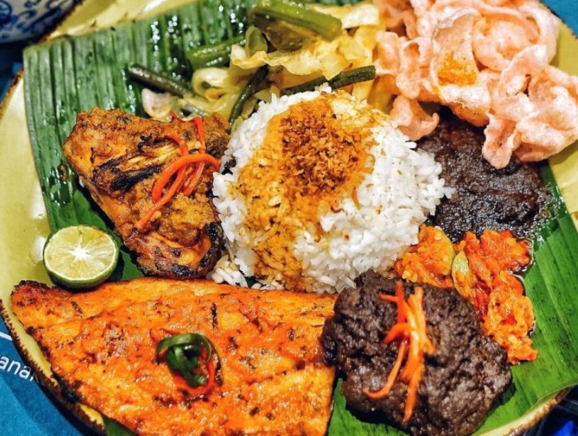 Nasi Padang (Dok. Minang Tourism)