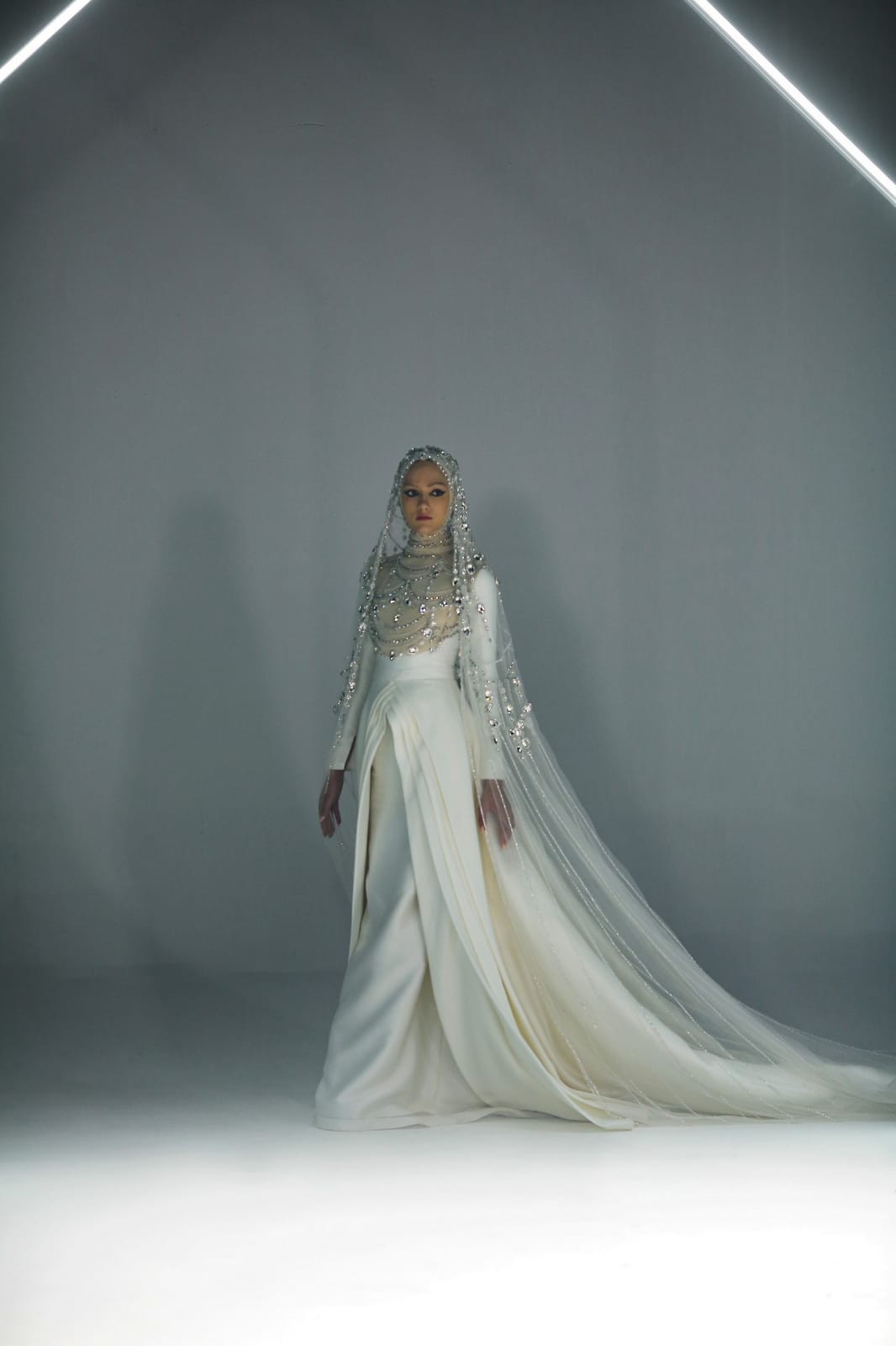 Baju pengantin rancangan Monica (dok. Istimewa)