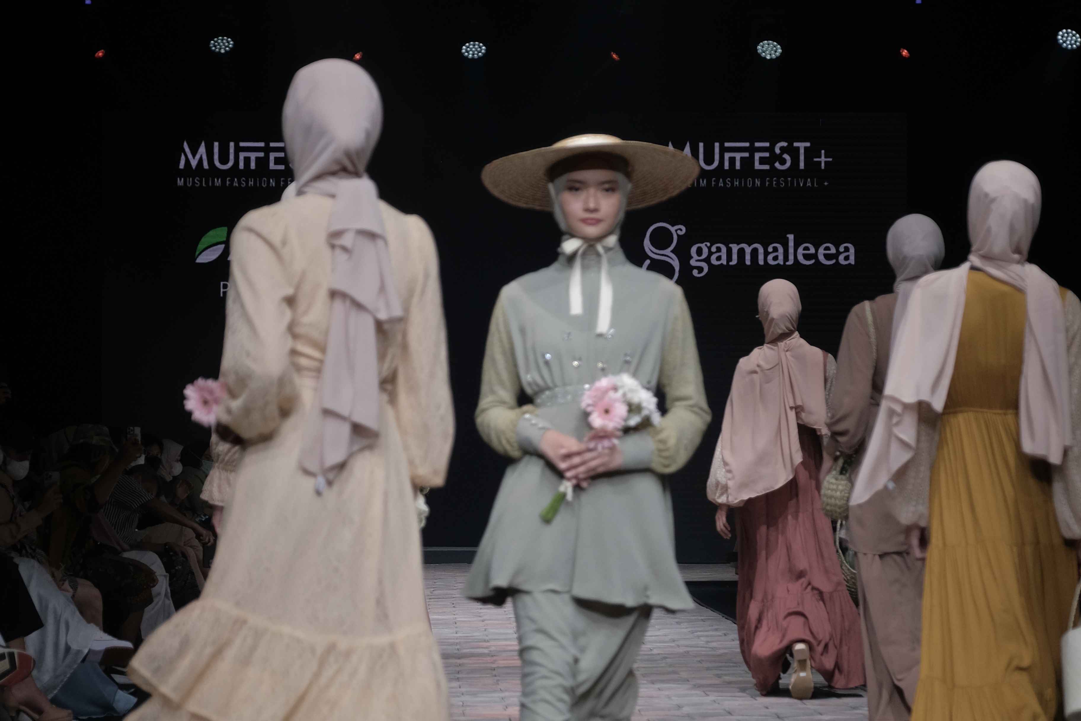 Koleksi UMKM Gameela dalam Sustainable Modest Fashion, Muslim Fashion Festival (MUFFEST+) 2022, Kamis (21/04/2022). (Sumber: MUFFEST+ 2022)
