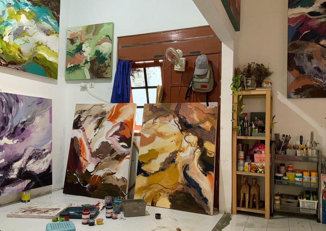 Ruang kerja kreatif Desy Febrianti (Sumber gambar: Desy Febrianti/Instagram)