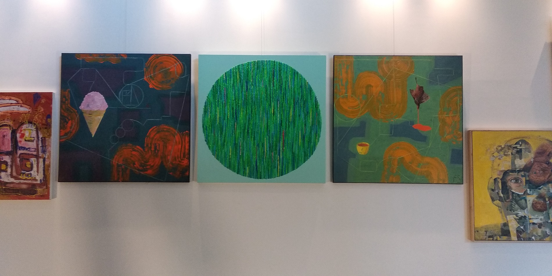 Koleksi lukisan di Artspace Artotel TS Suites Surabaya