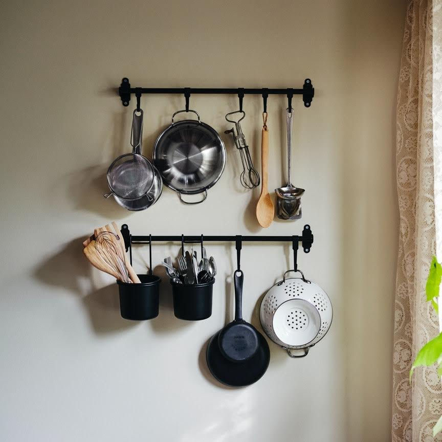 Penataan alat masak agar terlihat rapih. (Sumber gambar : IKEA)