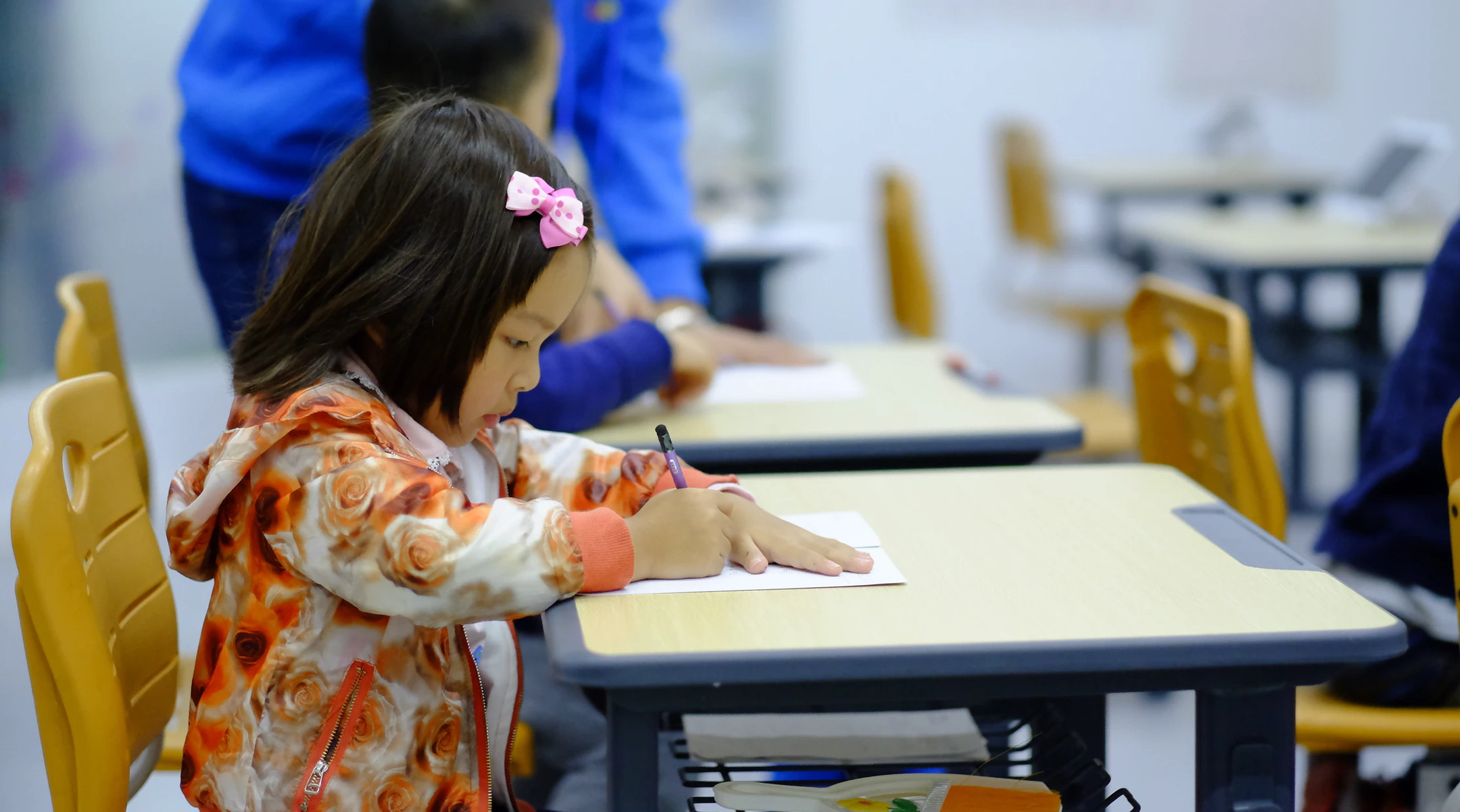 Anak yang sedang belajar di sekolah. (Sumber gambar : Unsplash/Jerry Wang)