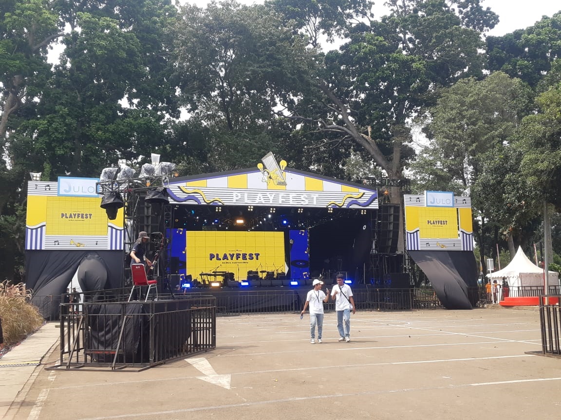Suasana di sekitar venue Playfest 2022 (sumber: Hypeabis.id/Prasetyo Agung Ginanjar)