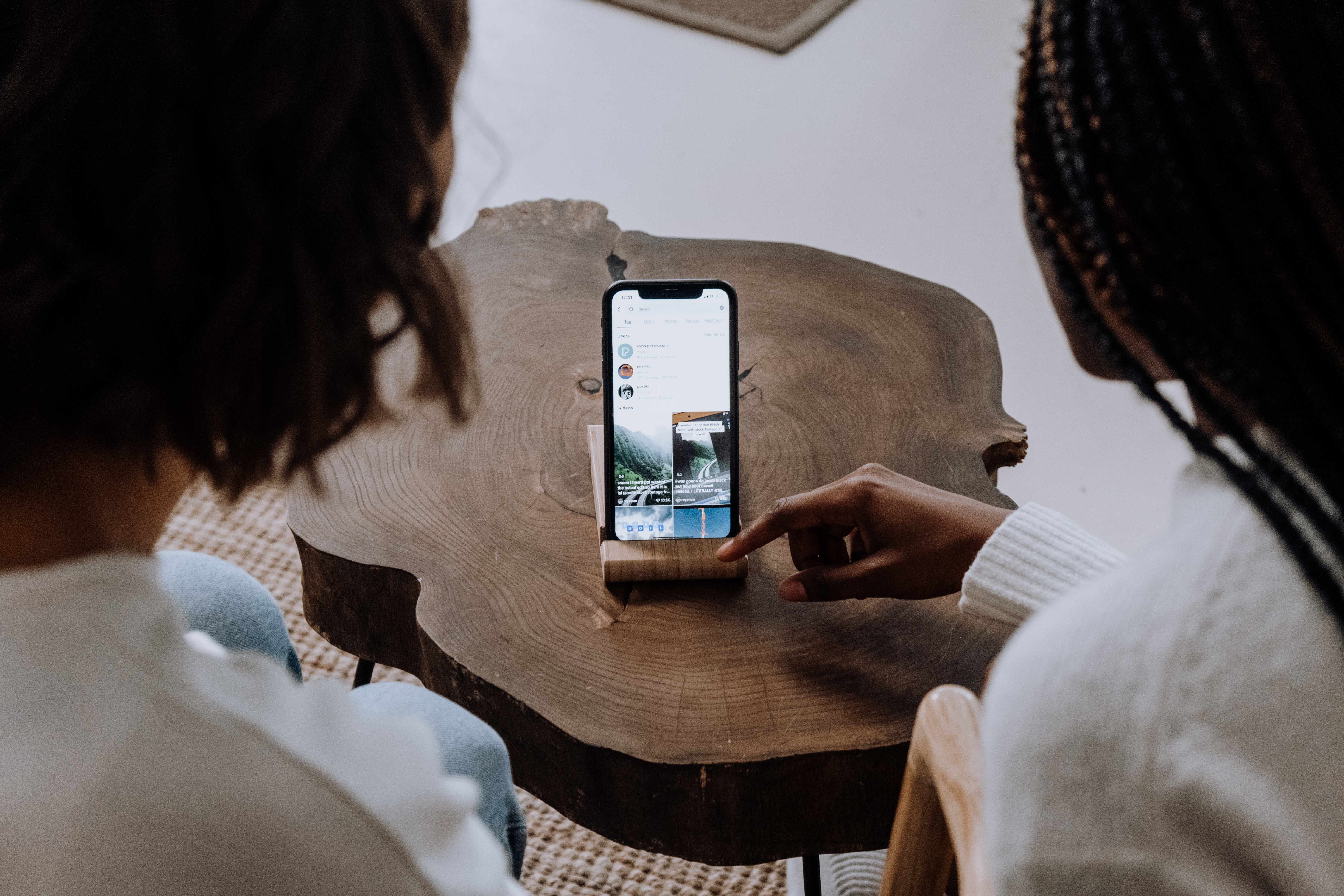 TikTok (Sumber gambar: Pexels/Cottonbro)