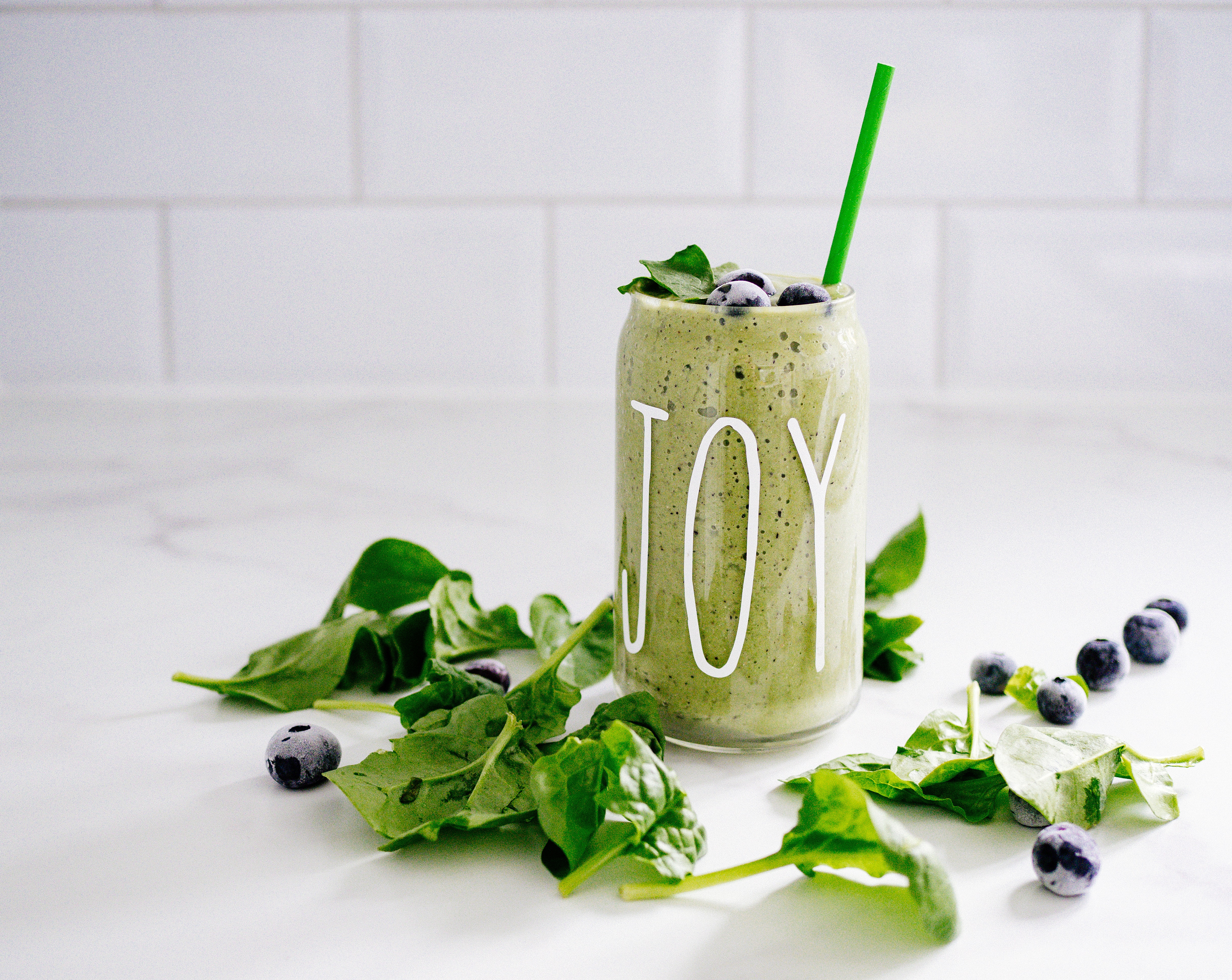 Green smoothie. (Sumber gambar: Pexels/Lisa Fotios)