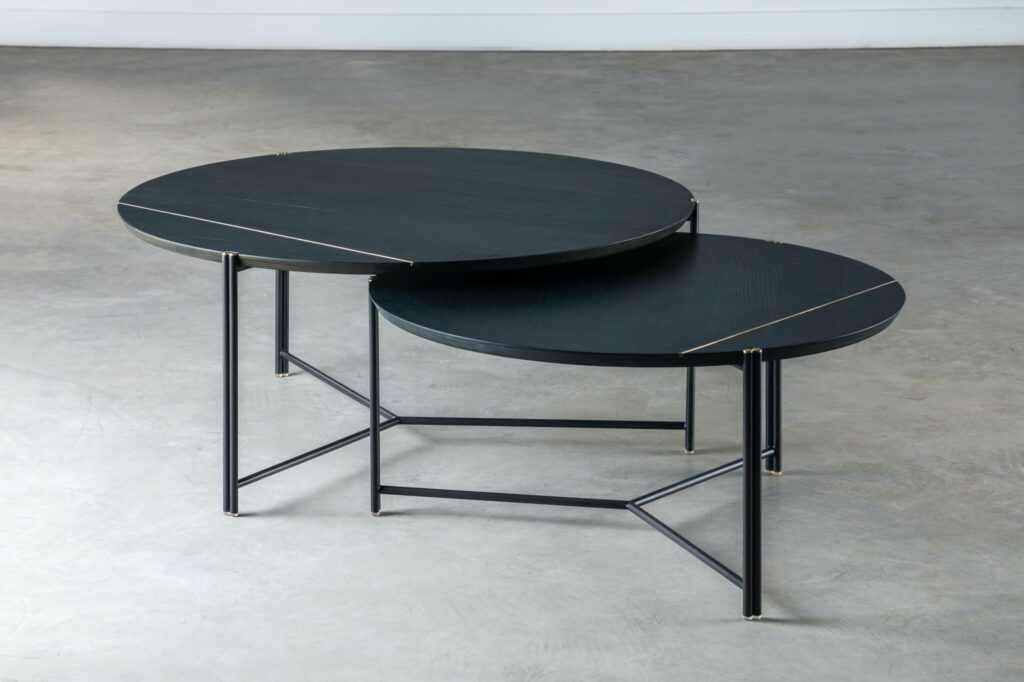 Coffee table jenis nesting (Sumber gambar: Sqroots)
