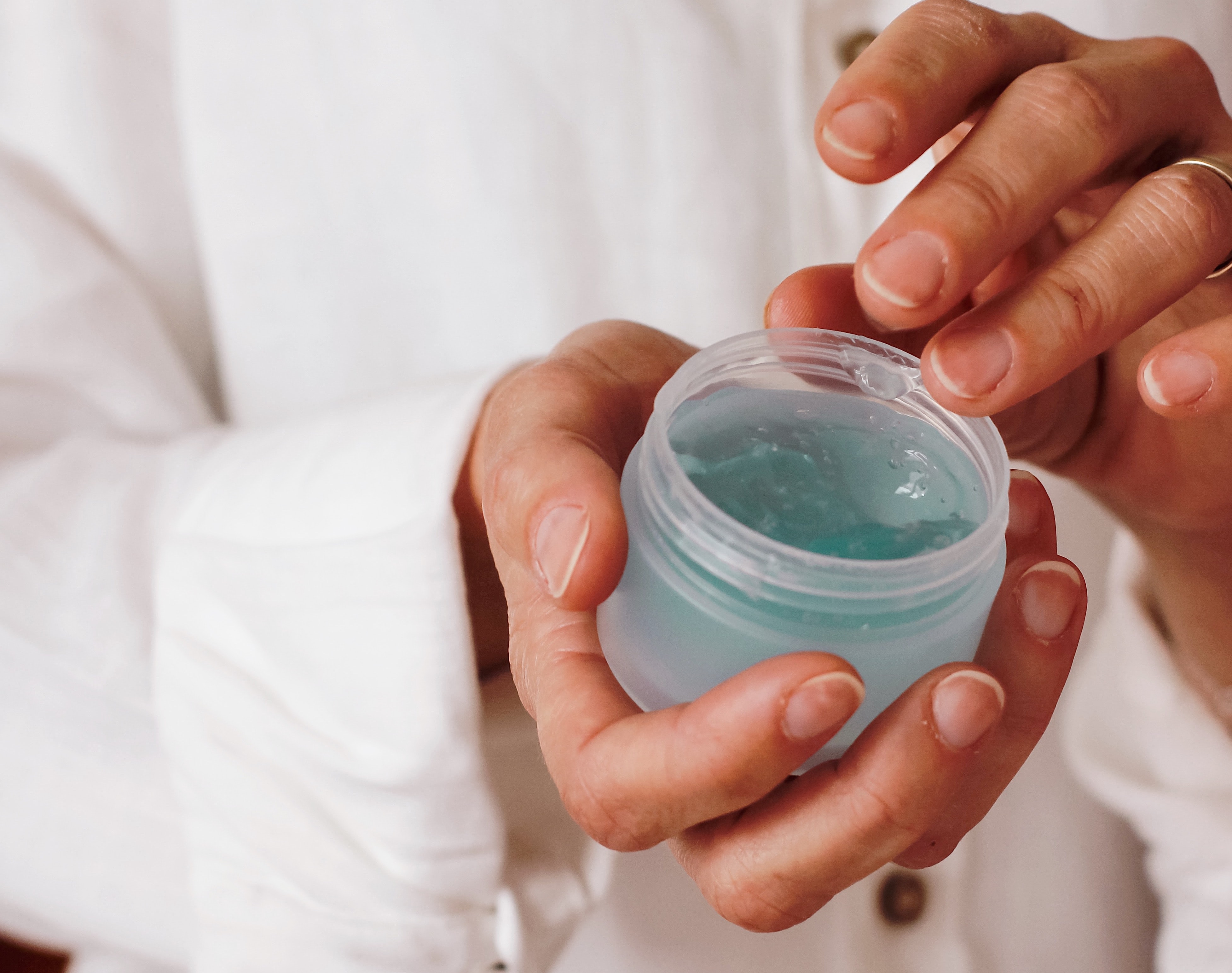 Ilustrasi aloe vera gel (Sumber gambar: Nati Melnychuk/Unsplash)