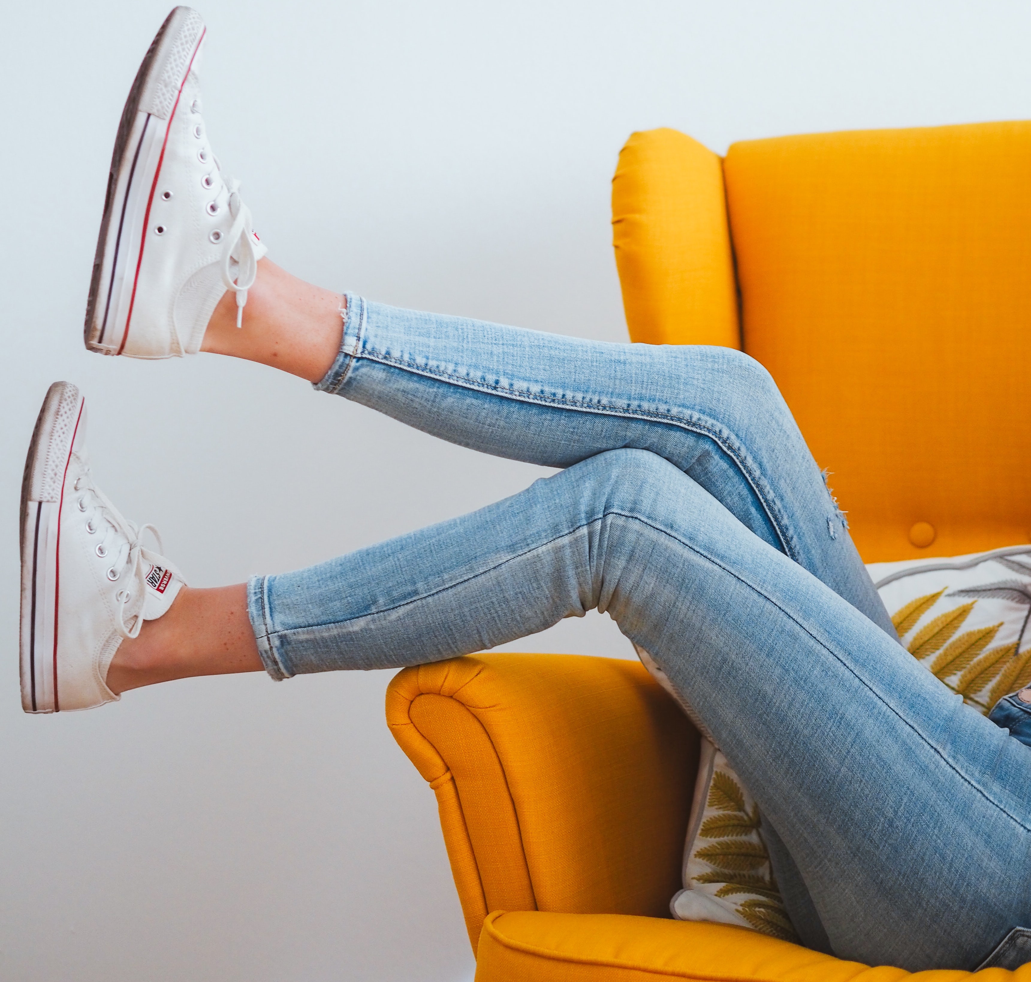 Skinny jeans (Sumber gambar: Laura Chouette/Unsplash)