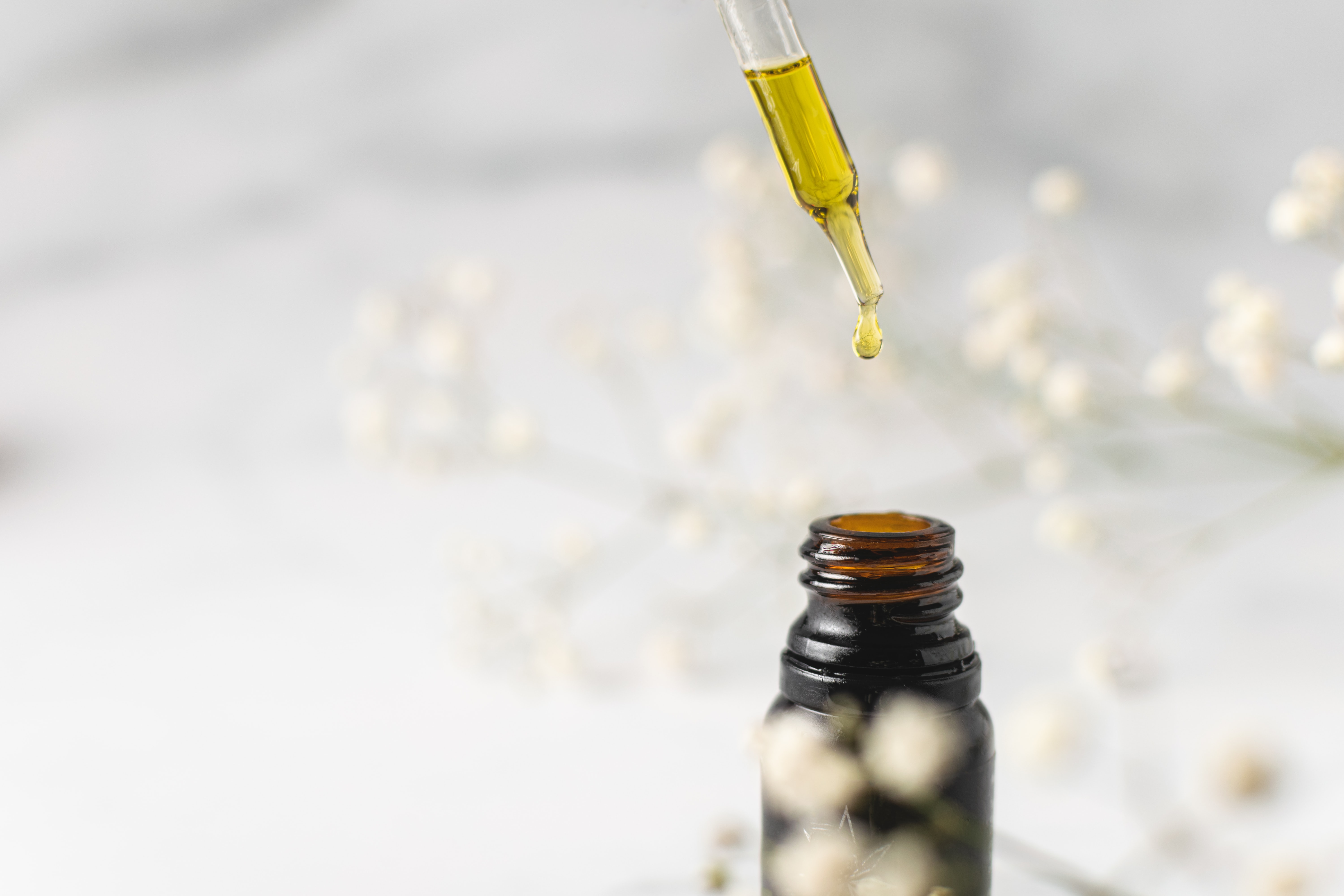 Virgin coconut oil (Sumber gambar: Crystalweed Cannabis/Unsplash)