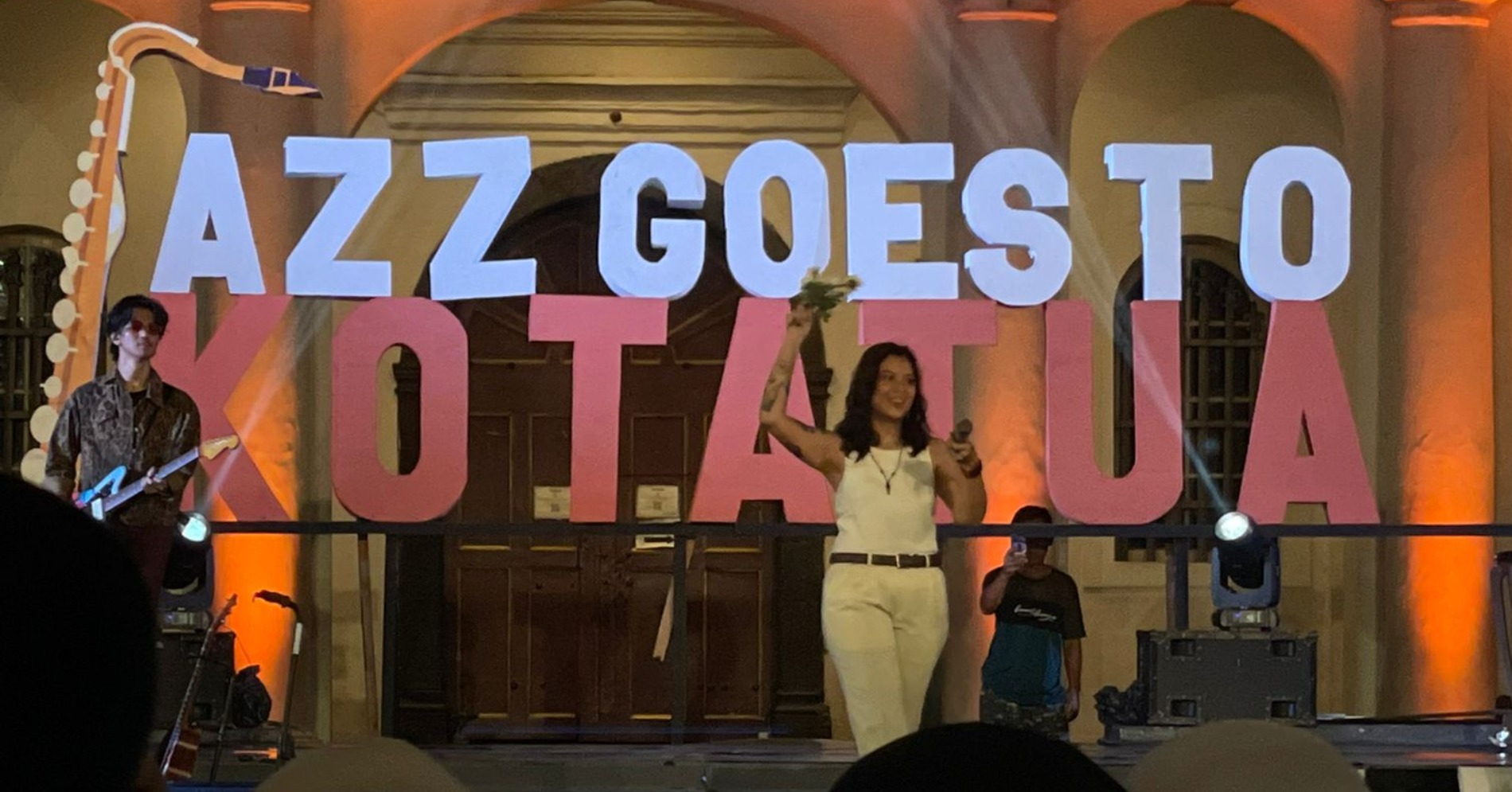 Danilla Riyadi di Jazz Goes To Kota Tua 2022 (Sumber gambar: Indah Permata Hati/Hypeabis.id)