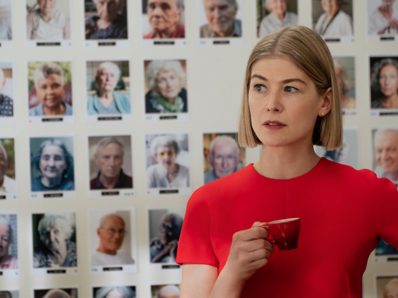 I Care A Lot (2020). (Sumber gambar: Netflix)
