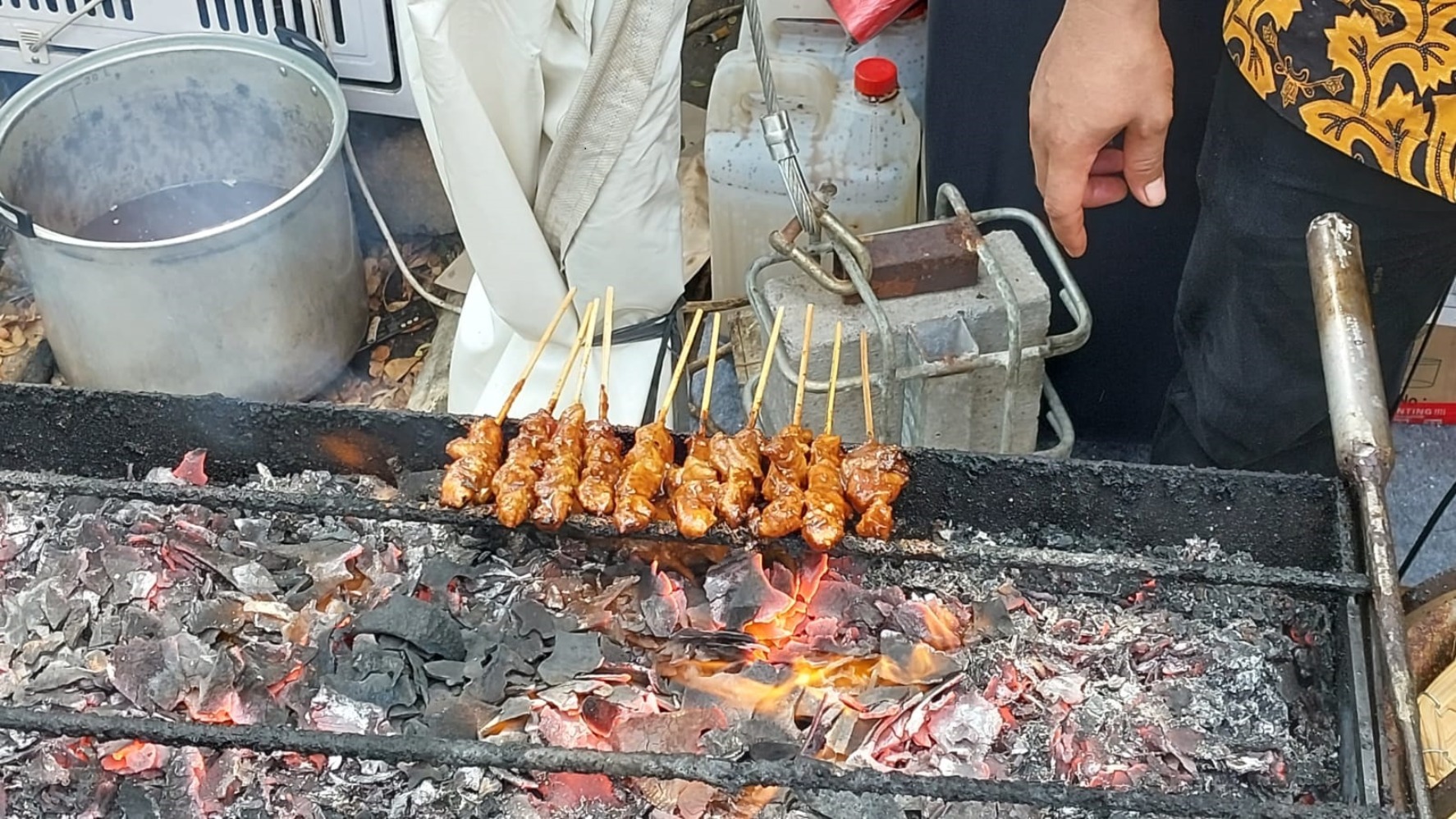 Sate & Tongseng Pak H. Budi
