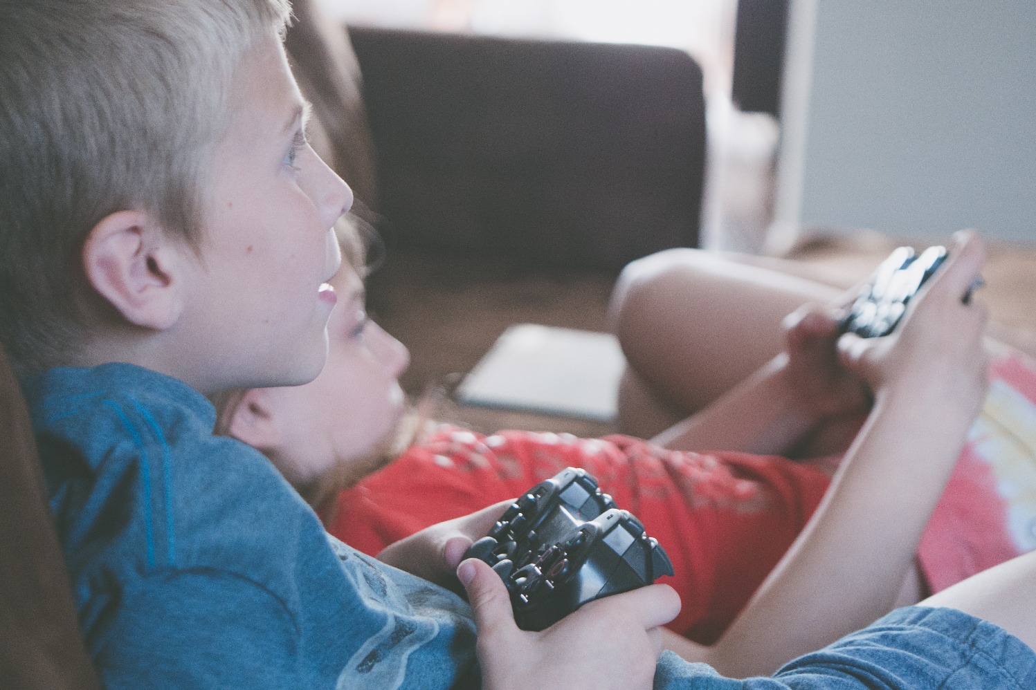 Ilustrasi anak bermain game (Sumber gambar: Jesicca Lewis/Pexels)