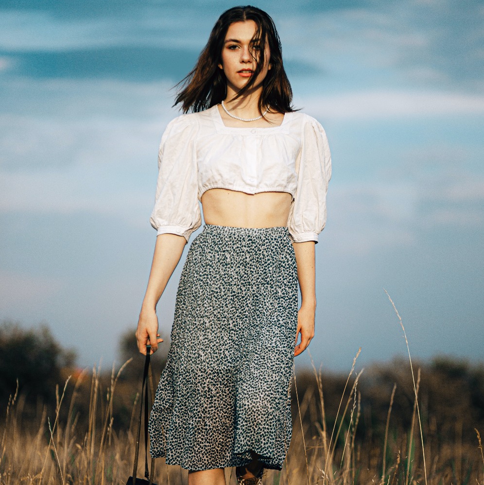 Ilustrasi outfit konser (Sumber gambar: Vicentiu Stupar/Unsplash)