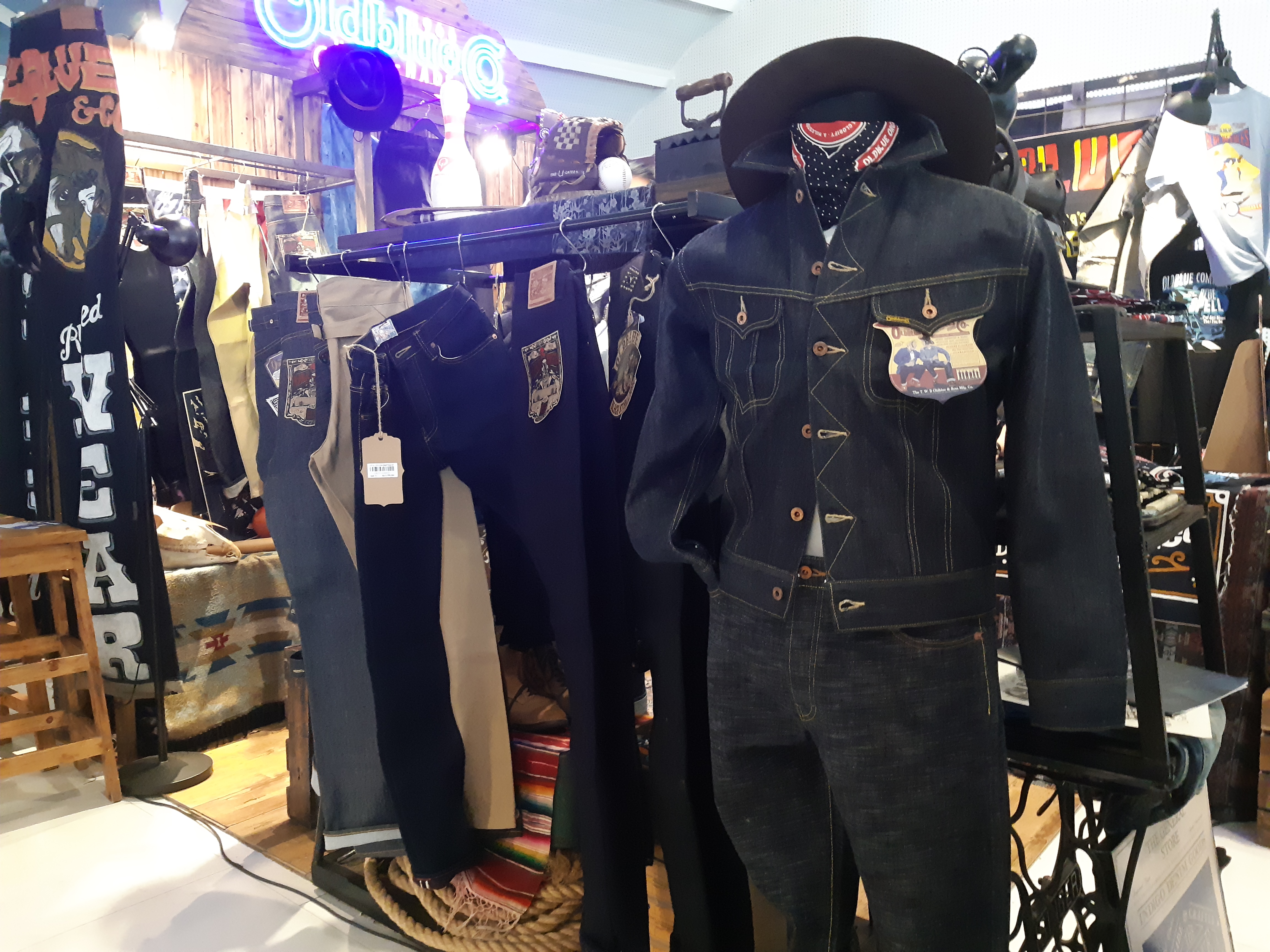 Denim (Sumber gambar: Chelsea Venda/Hypeabis.id)