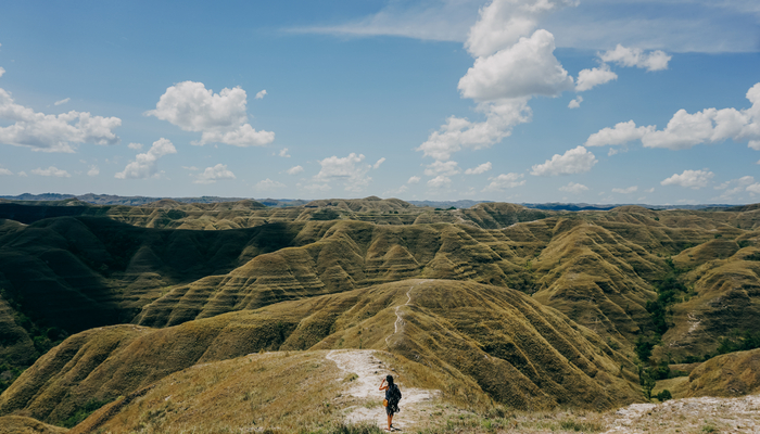 Bukit Tanarara (Sumber gambar: PegiPegi)
