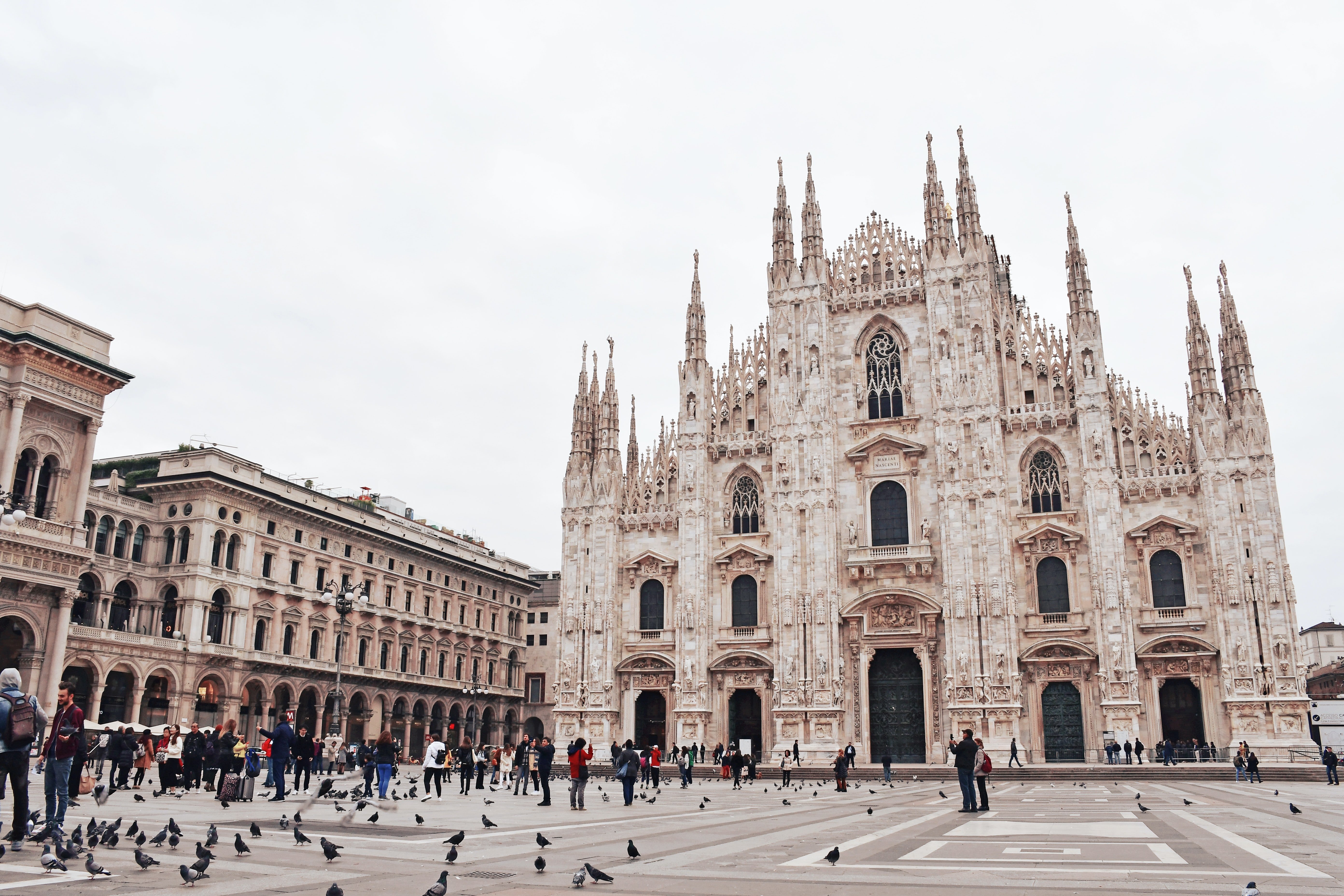 Ilustrasi Duomo de Milano (sumber gambar Unsplash/Daryan Shamkhali)