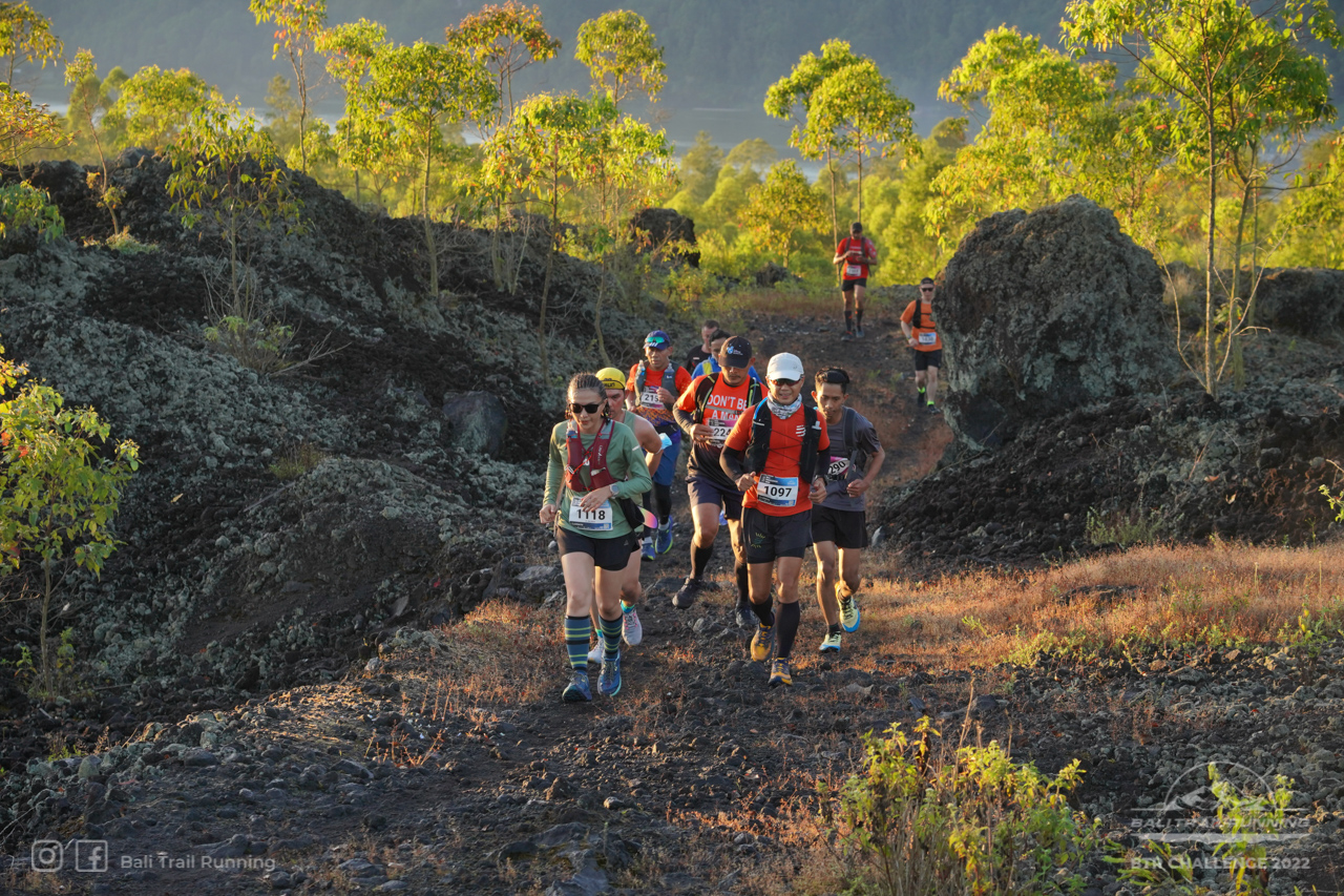 Ilustrasi lomba lari trail (Sumber gambar: Bali Trail Running)