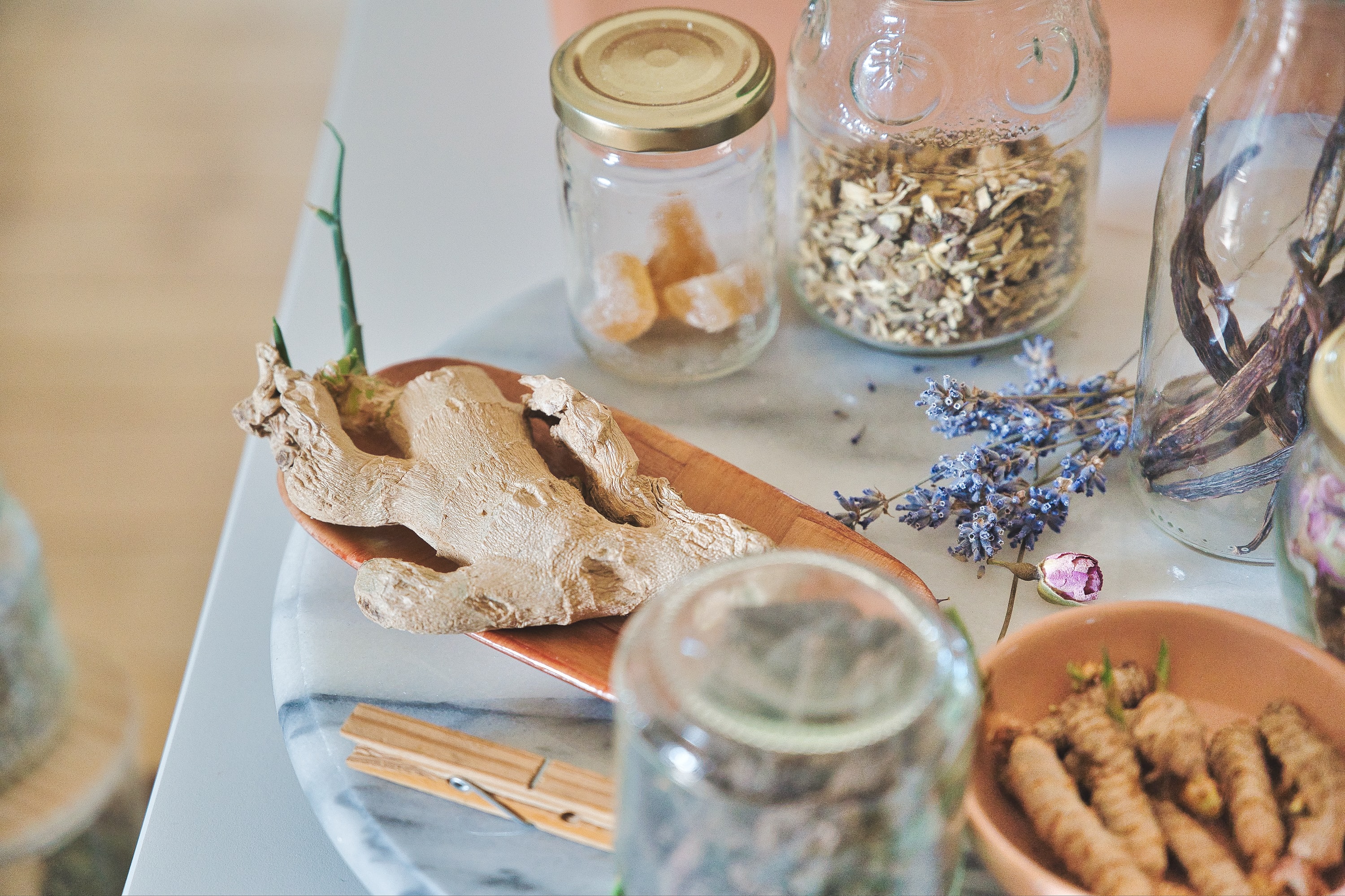 Ilustrasi bahan herbal. (Sumber foto: Unsplash/Conscious Design)
