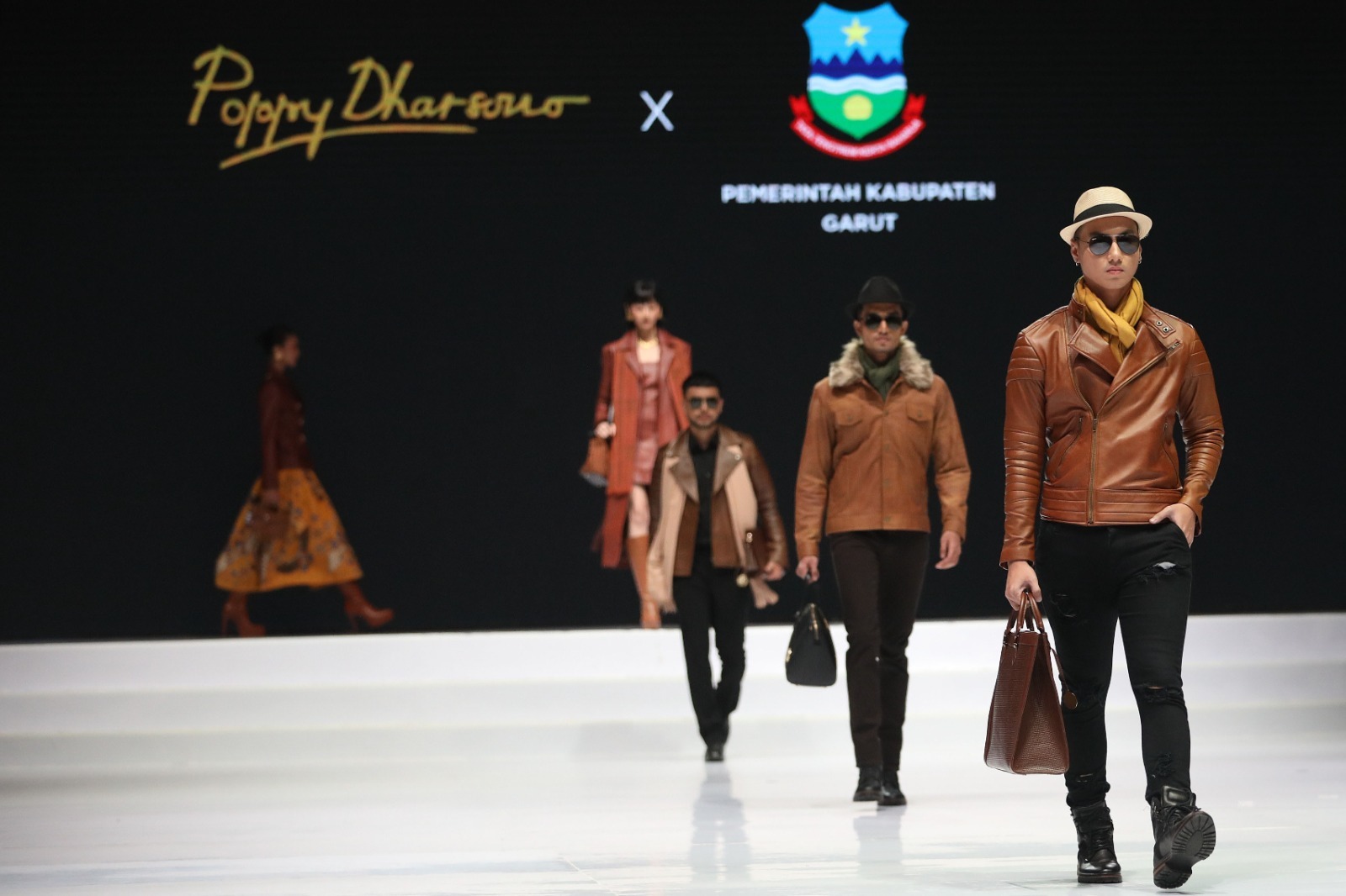 Poppy Dharsono x Pemerintah Kabupaten Garut (Sumber gambar: JIBI/Bisnis/Eusebio Chrysnamurti)