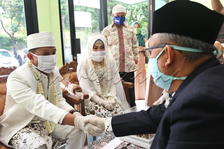 Prosesi akad nikah saat PSBB (Sumber: Bisnis/Eusabio Chrysnamurti)