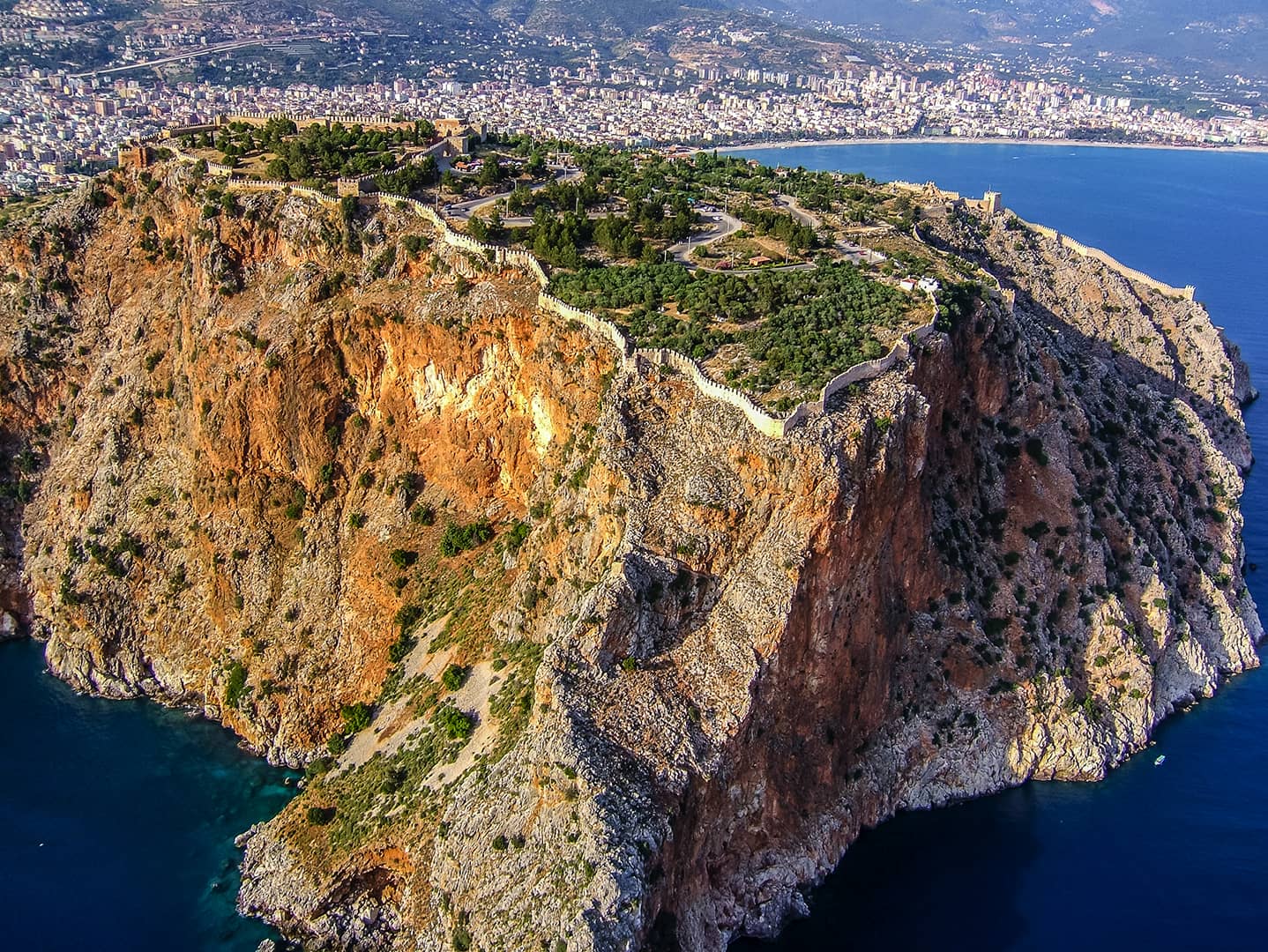 Alanya Kalesi (Sumber: Go Turkiye)