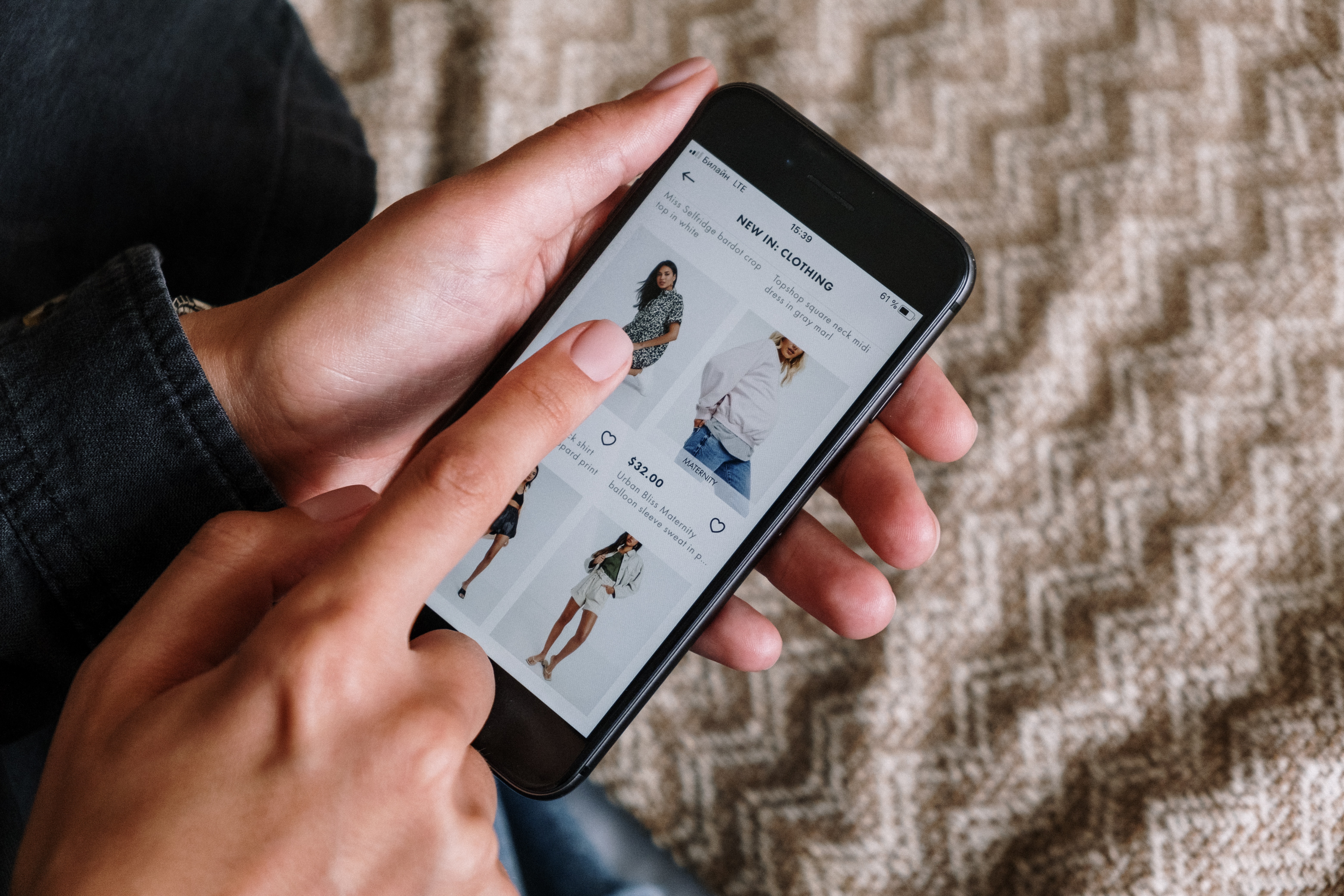 Transaksi di ecommerce meningkat saat momen Ramadan hingga menjelang Lebaran (Sumber gambar: Cottonbro/Pexels)