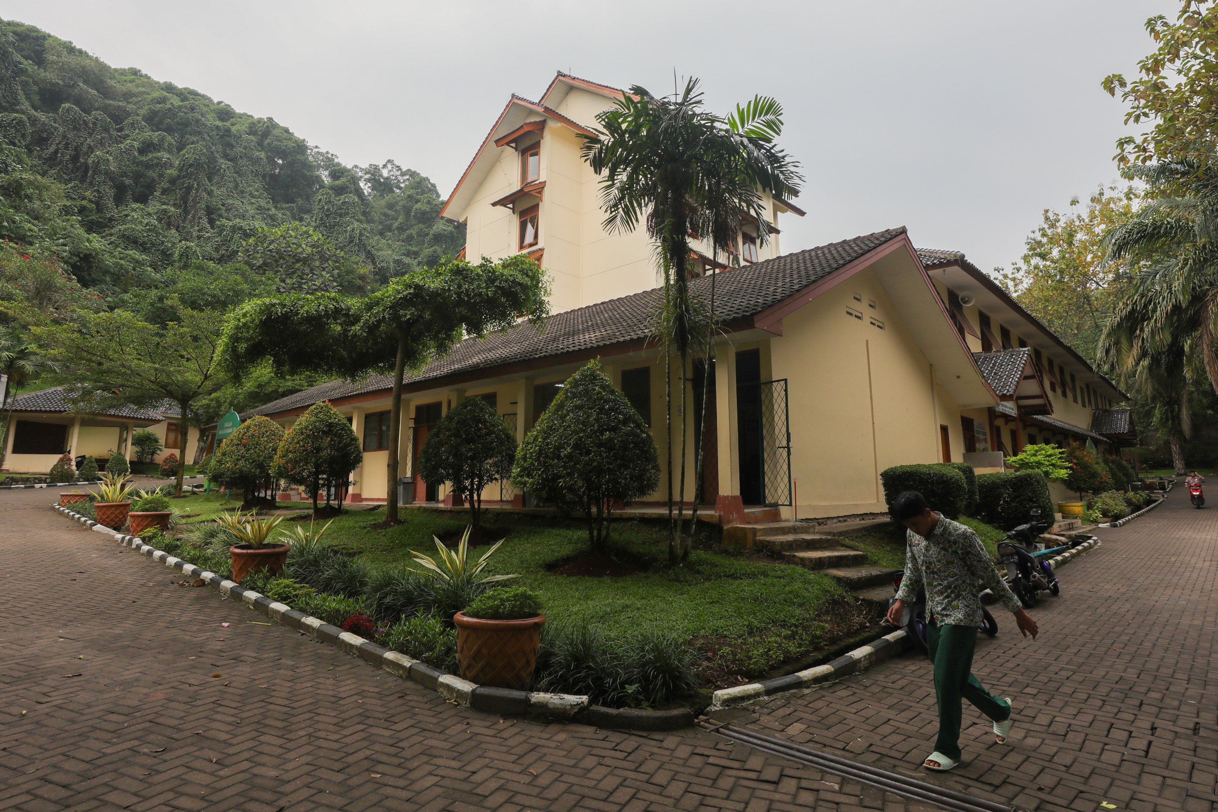 Masjid Sadaniyah Al-Munawarah (Sumber gambar: Hypeabis.id/ Himawan L.N)