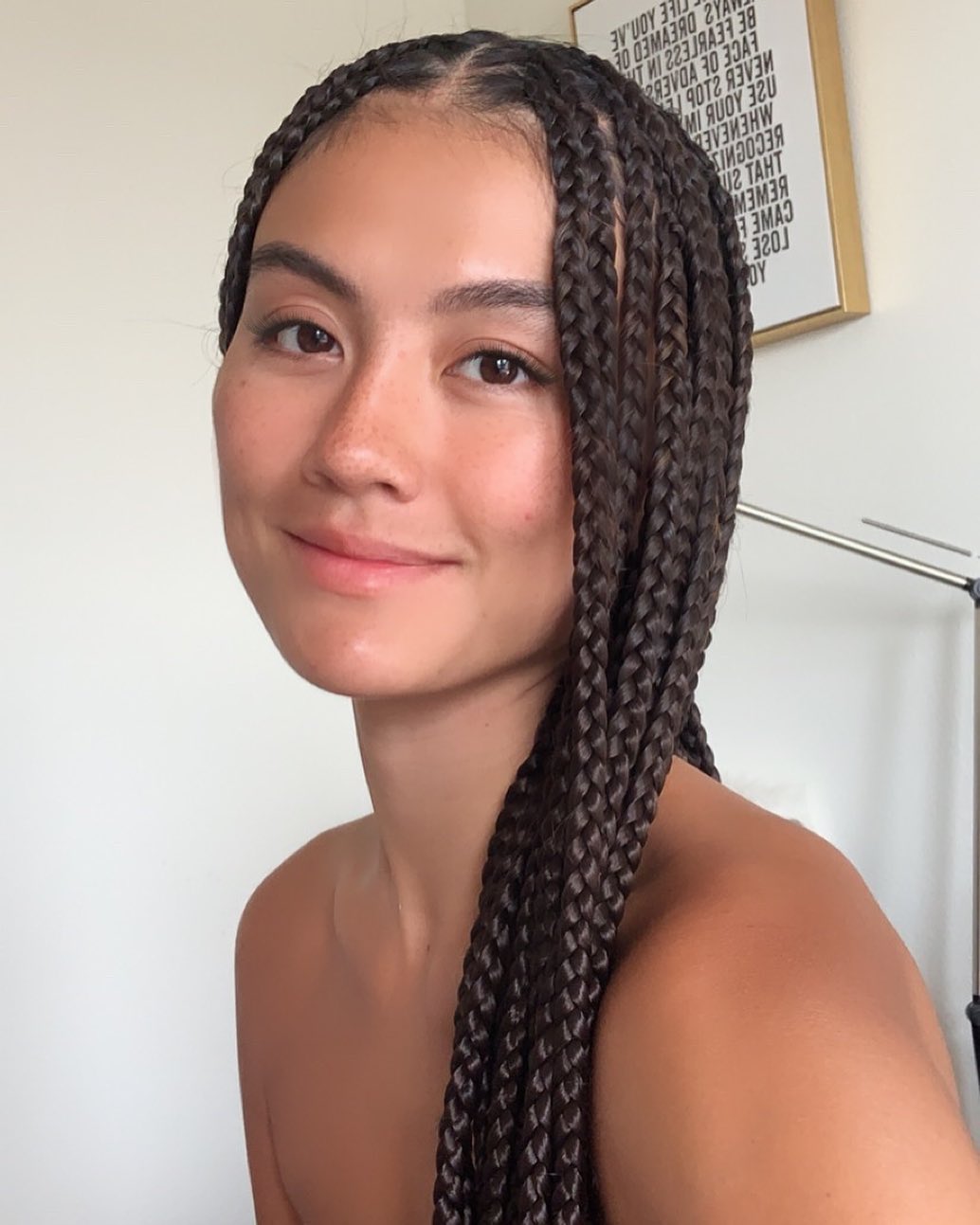 (Sumber: Instagram Agnez Mo)