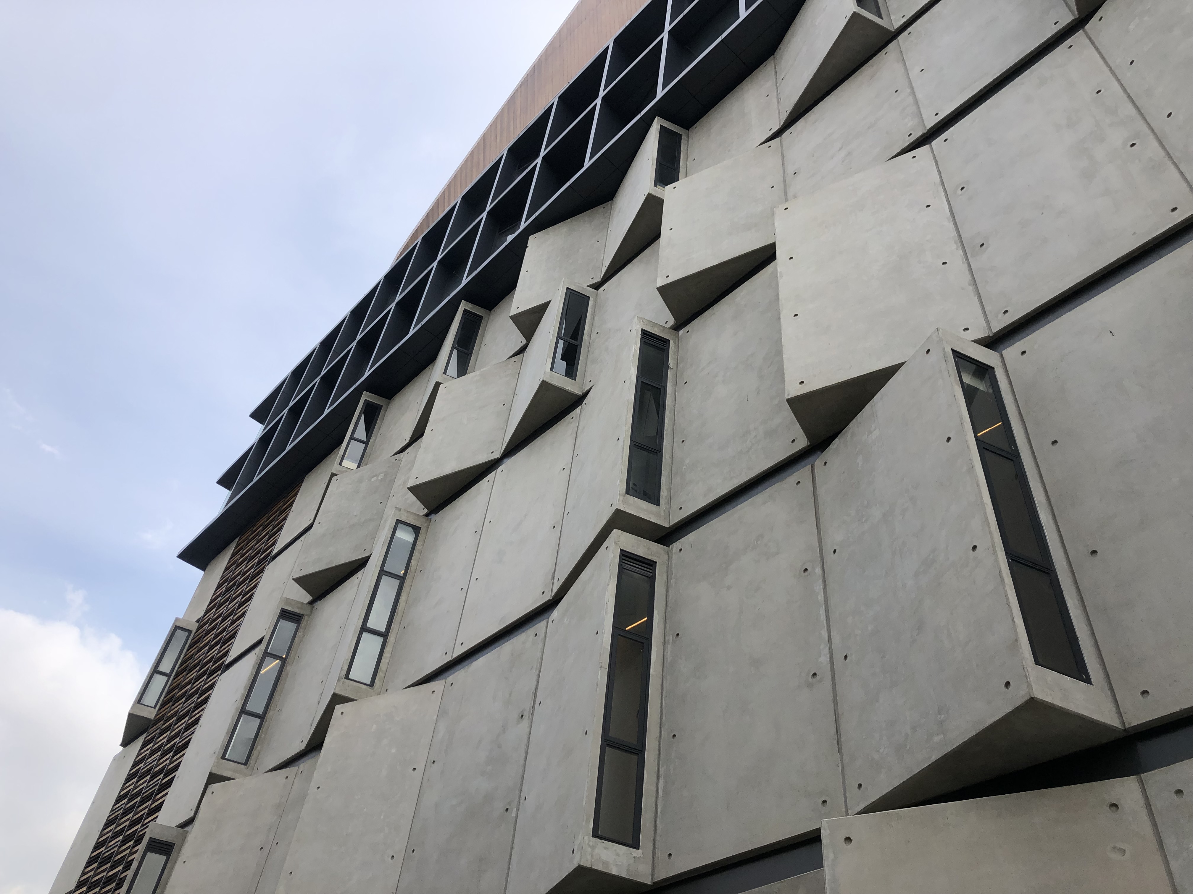Gedung PT Kapal Api Global (Sumber gambar: Indah Permata Hati/Hypeabis.id)