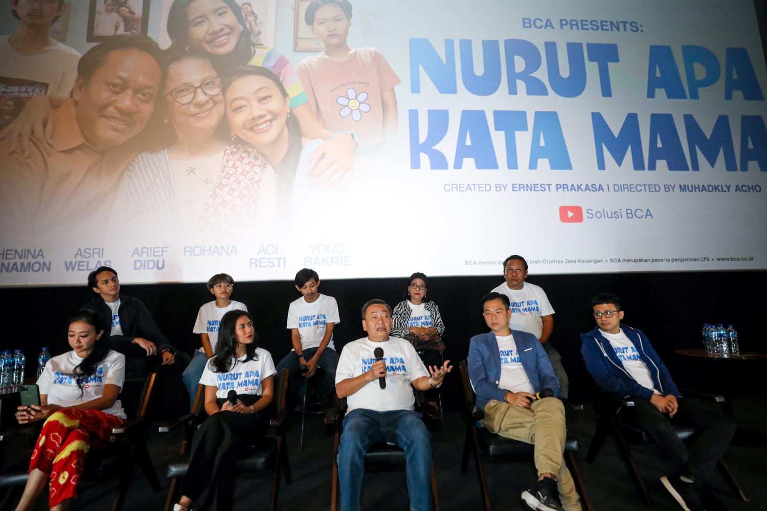 Direktur BCA Santoso dalam konferensi pers peluncuran serial Nurut Apa Kata Mama (Sumber gambar: Hypeabis.id/Abdurachman)