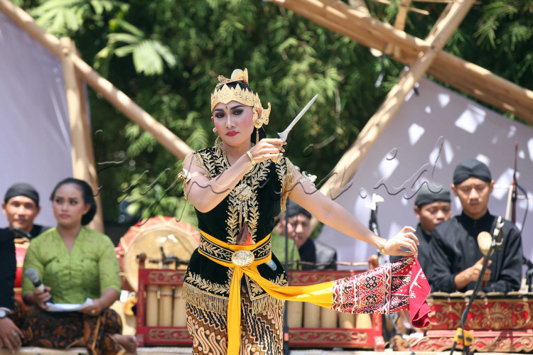 LOMBA FOTO EKSPRESI KEMERDEKAAN