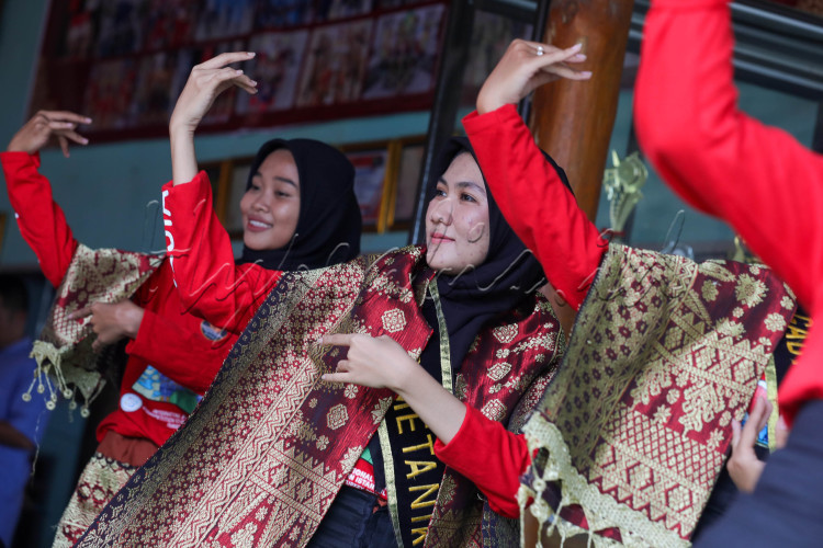 LOMBA FOTO EKSPRESI KEMERDEKAAN