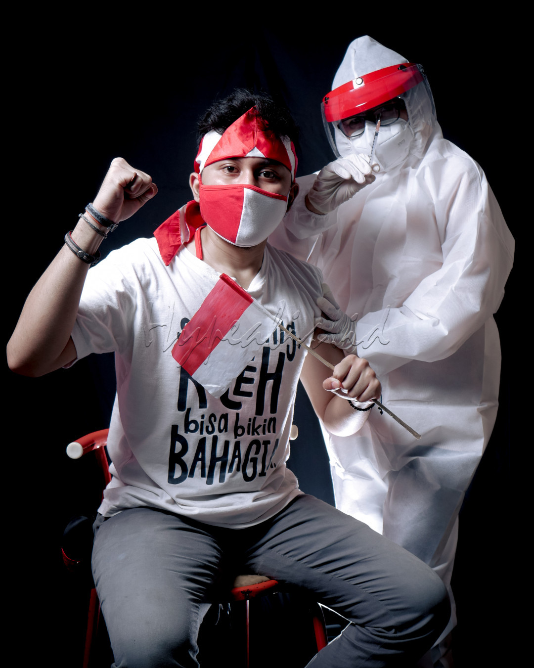  <br />
Selain 5M (Memakai masker, Mencuci tangan dengan sabun, menjaga jarak, menghindari kerumunan dan Membatasi mobilitas), vaksinasi juga sebagai upaya yang dapat dilakukan saat ini untuk membantu mengendalikan pandemi Covid-19 di Indonesia.<br />
<br />
Harapannya dengan upaya-upaya yang telah dilakukan selama ini bisa membuat Indonesia cepat merdeka dari Covid-19.<br />
<br />
<br />
<br />
