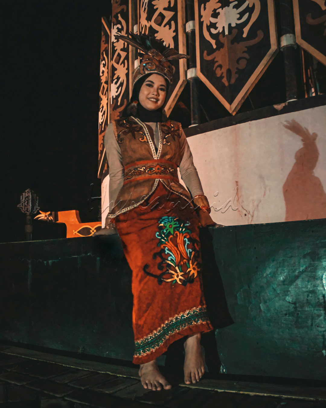 Baju sangkarut merupakan pakaian adat Dayak yang menjadi ciri khas provinsi Kalimantan Tengah.<br />
baju sangkarut adalah baju tradisional masyarakat suku Dayak Ngaju yang mendiami di wilayah Kalimantan Tengah.