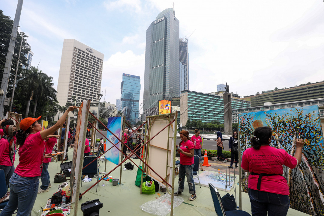 Kegiatan tersebut mengambil tema Harkat, yang dimaksud adalah harkat tentang perempuan. Sedangkan jumlah 20 seniman mengacu kepada Hari Kebangkitan Nasional yang jatuh pada 20 Mei.