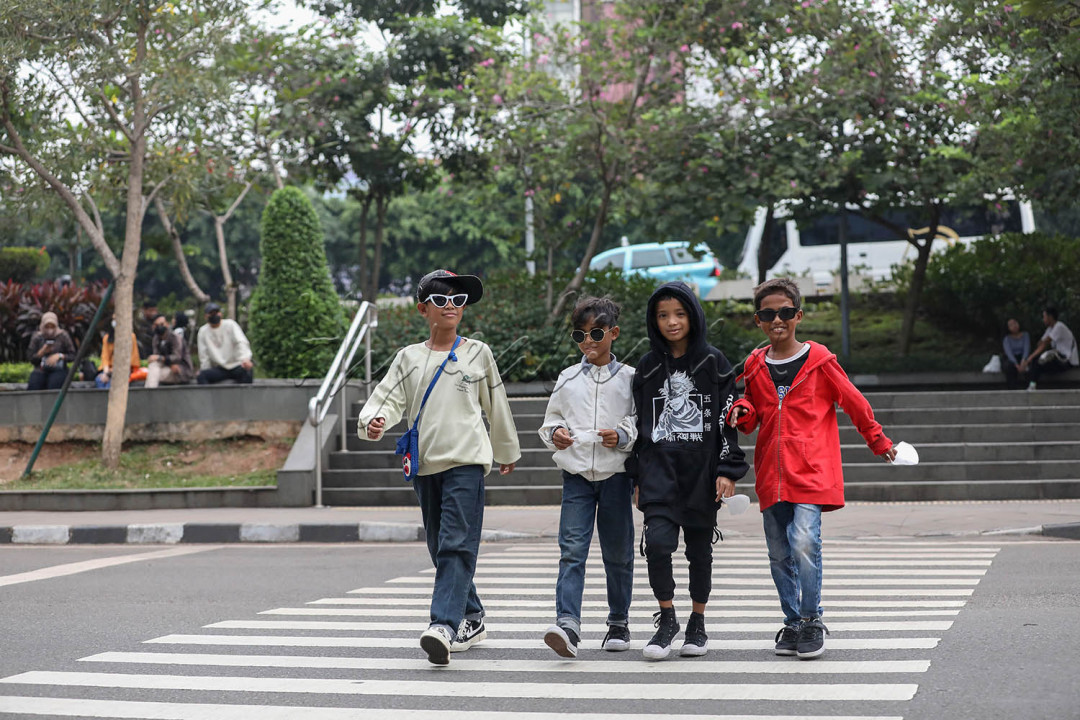 Saat ini, telah viral di media sosial mengenai banyaknya remaja usia belasan tahun di kawasan Dukuh Atas dengan istilah "Citayam Fashion Week". <br />

