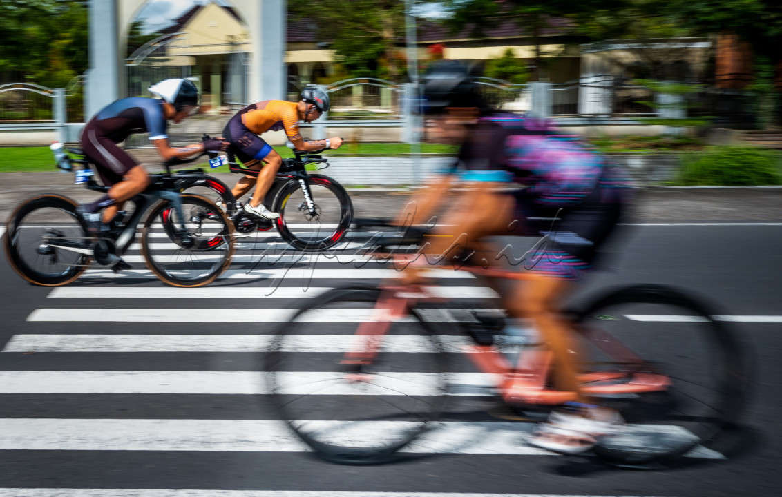 Perhelatan event olahraga international bersepeda sejauh 90,1 km dan berlari sejauh 21,1 km dalam rangka event Ironman 70,3 Lombok dan Andy Wibowo mampu menyingkirkan ratusan pesaing dari negara lain. Andy Wibowo membawa harum nama bangsa indonesia.