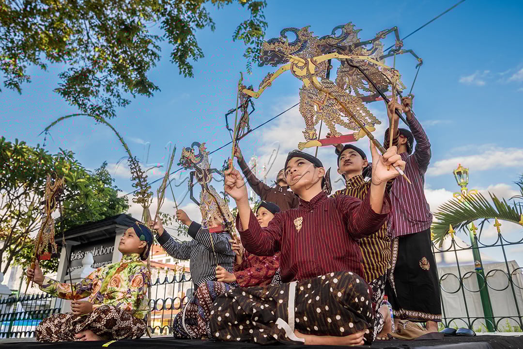 Mencintai wayang kulit sebagai upaya memajukan & memaksimalkan potensi seni budaya nusantara.