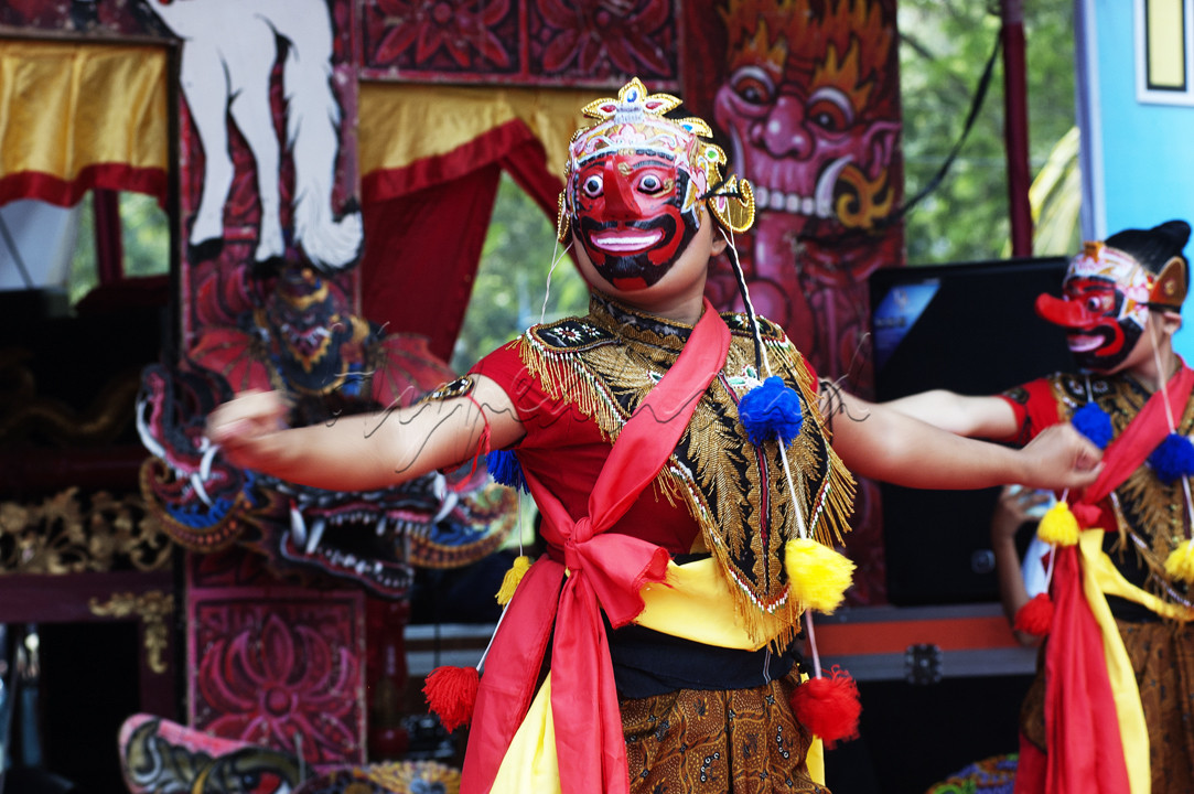Salah satu kesenian, budaya dan tarian yang berasal dari Kota Malang, Jawa Timur, yaitu Tari Malangan. Kegiatan ini di prakarsai oleh komunitas IKA Pakarti yang berada di Kota Balikpapan. Antusias warga untuk melihat dan menonton acara ini cukup lumayan banyak.