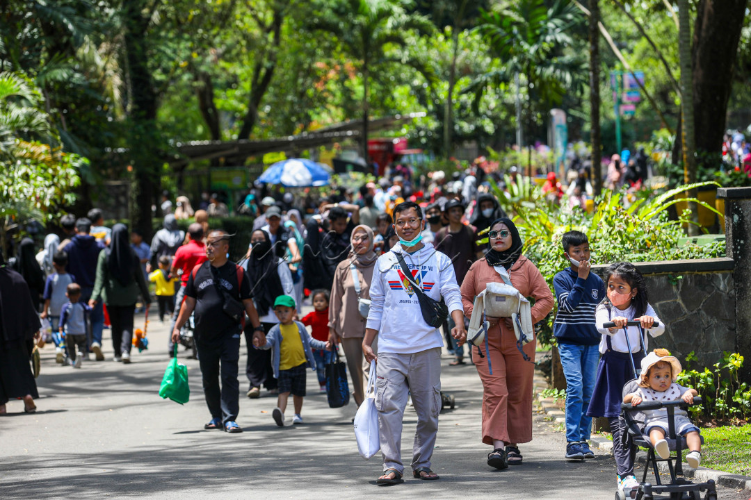 Beragam satwa dapat dilihat disini. Selain dapat melihat koleksi yang ada di Ragunan, pengunjung juga bisa belajar mengenai hewan-hewan yang dijumpai melalui papan penjelasan yang terdapat di setiap kandangnya.
<div> </div>
<div> </div>